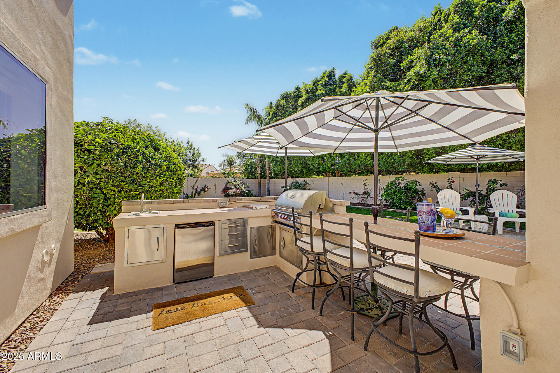 1563 W KAIBAB Drive