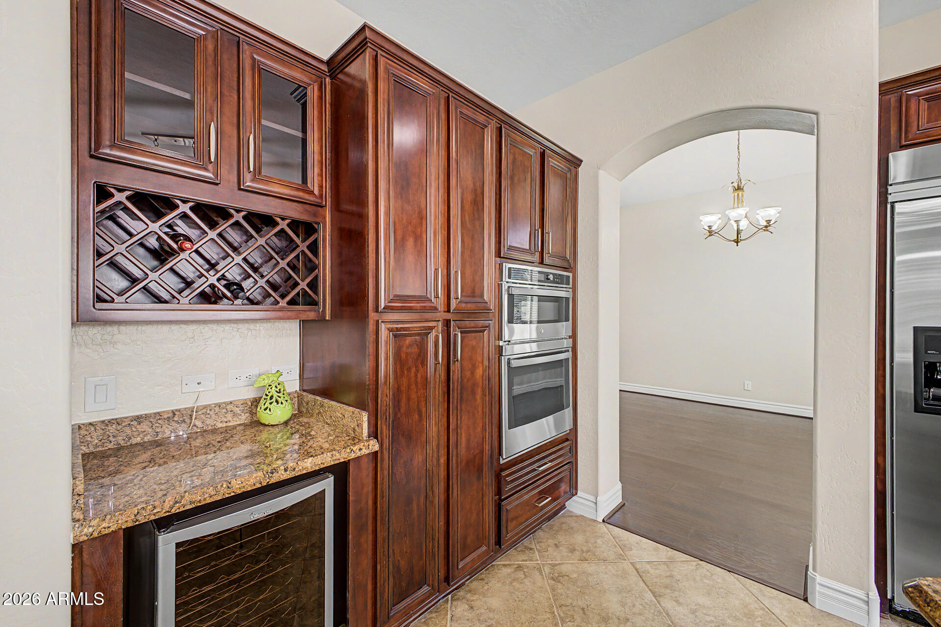 1563 W KAIBAB Drive