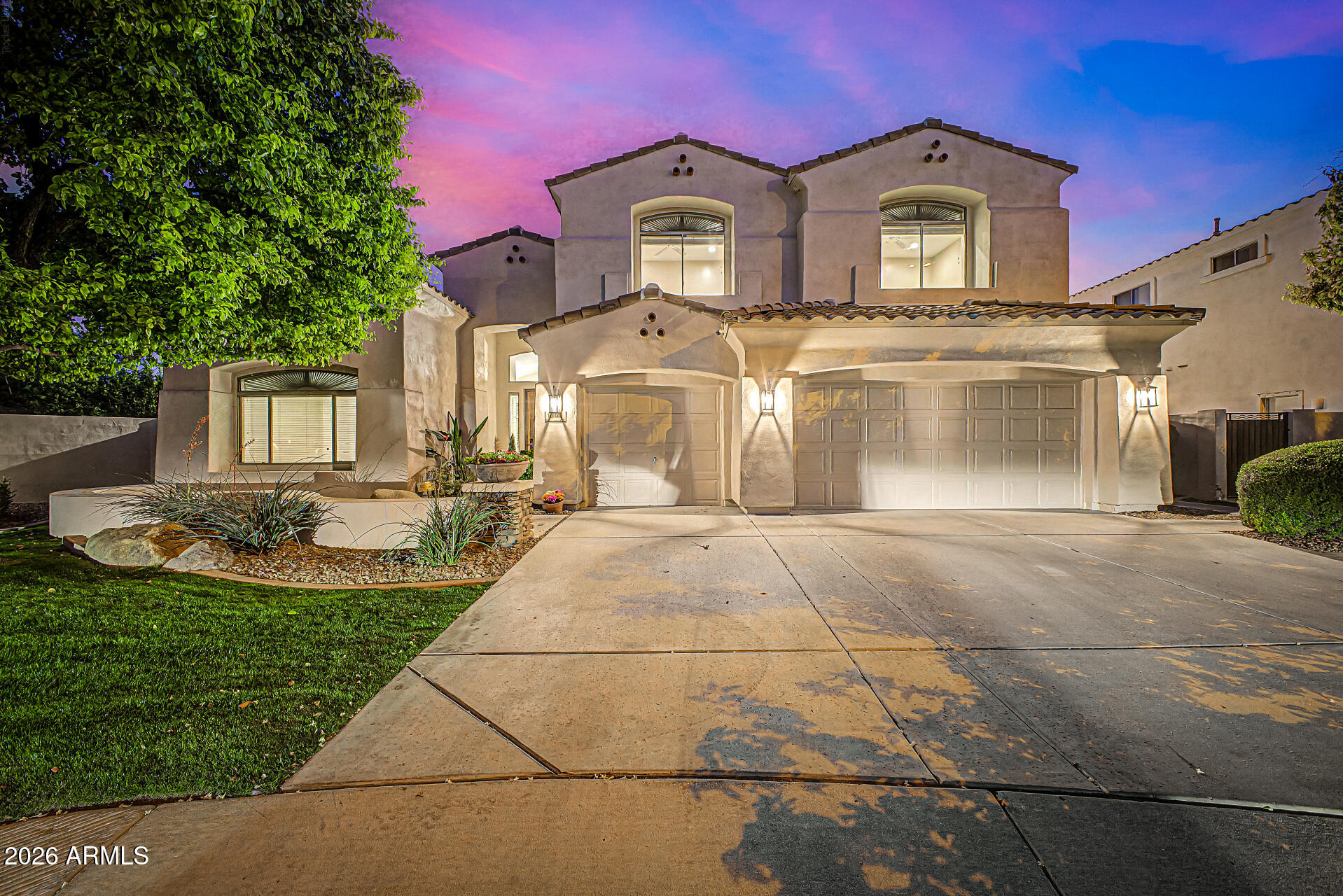 1563 W KAIBAB Drive