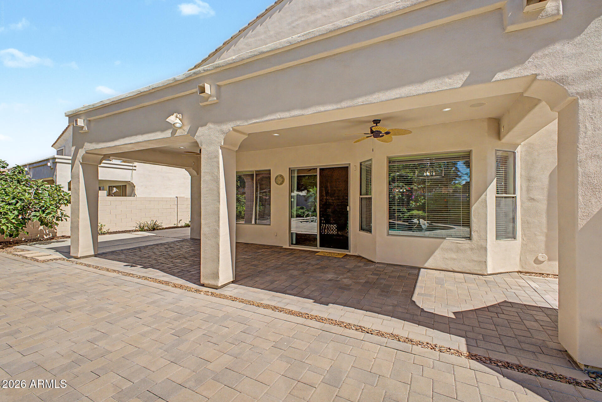 1563 W KAIBAB Drive