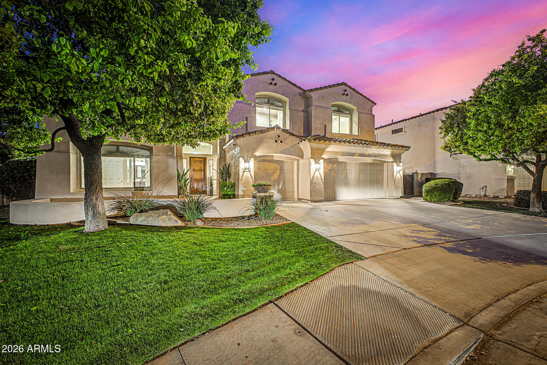 1563 W KAIBAB Drive