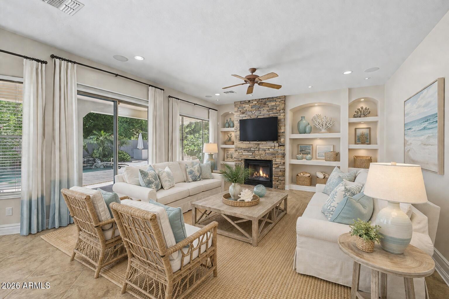 1563 W KAIBAB Drive