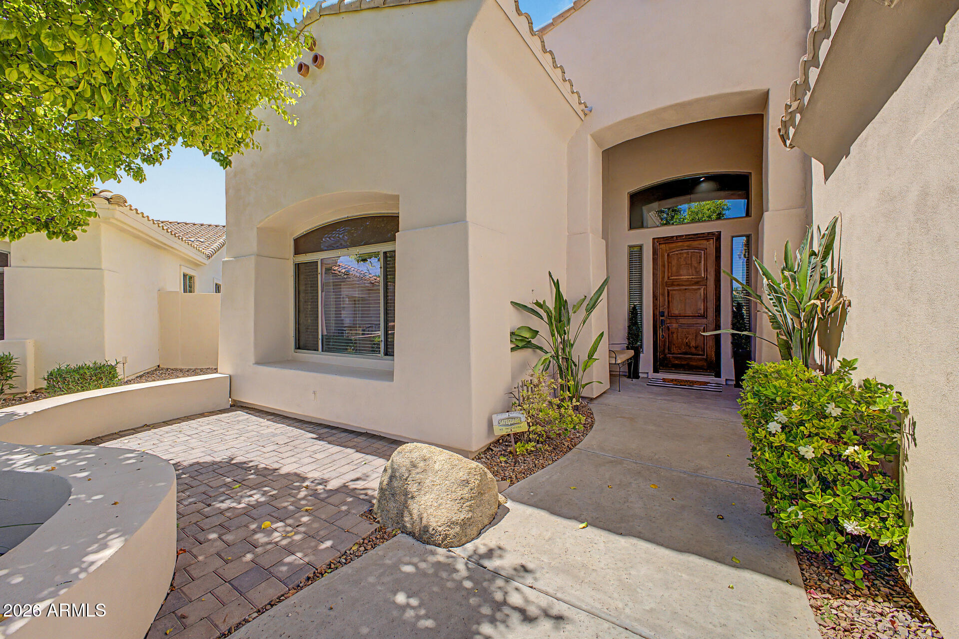 1563 W KAIBAB Drive