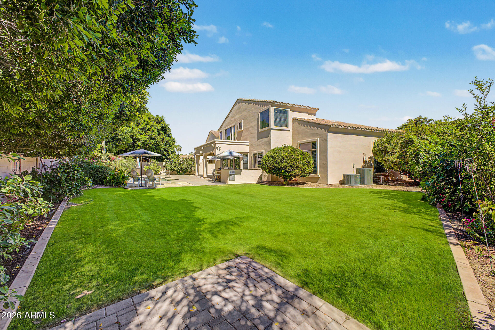 1563 W KAIBAB Drive