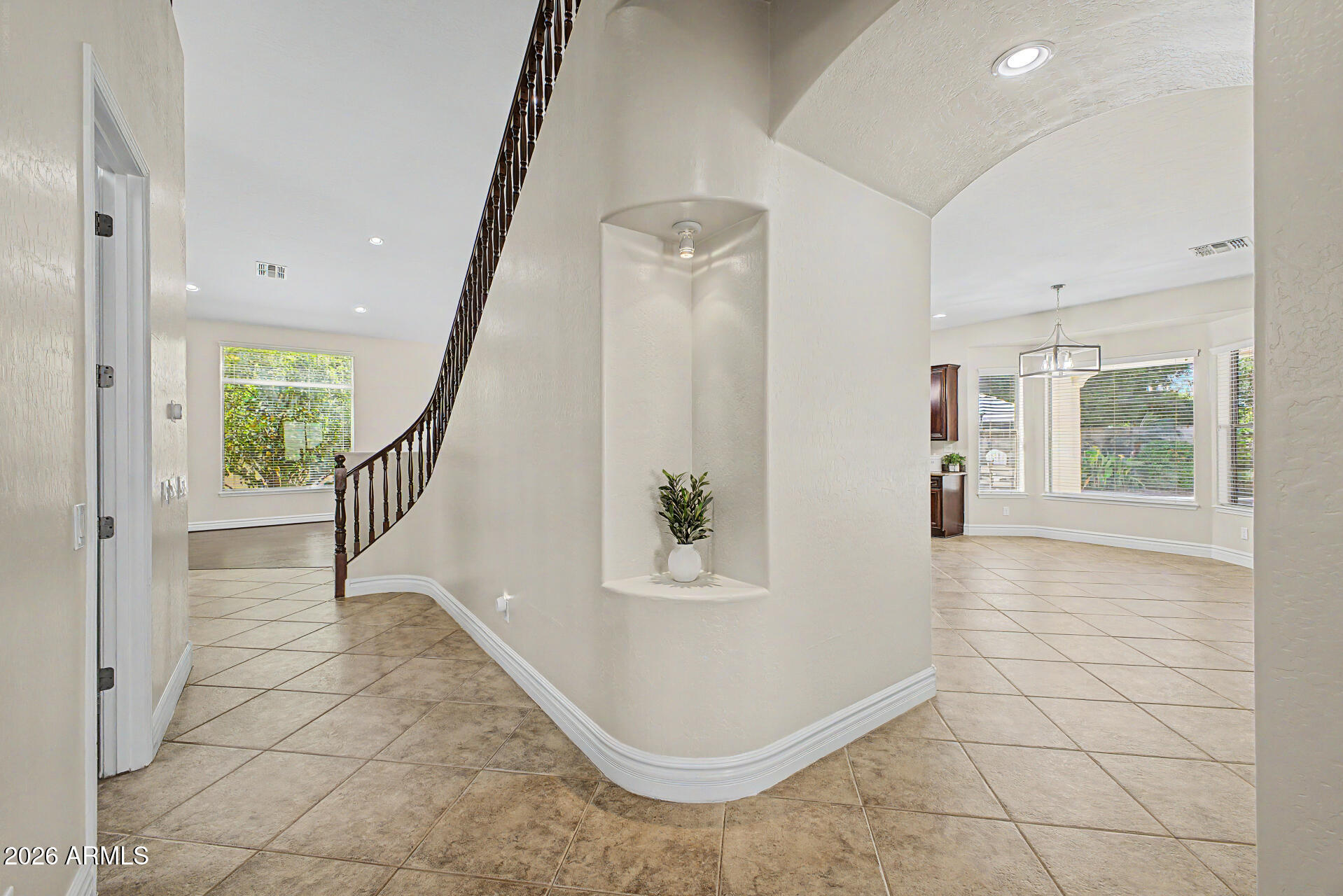 1563 W KAIBAB Drive