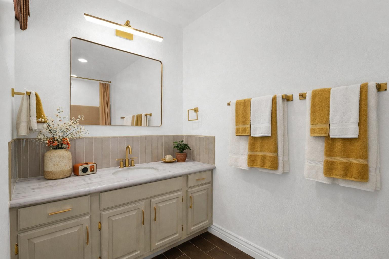 3655 N 5th Avenue Unit 212