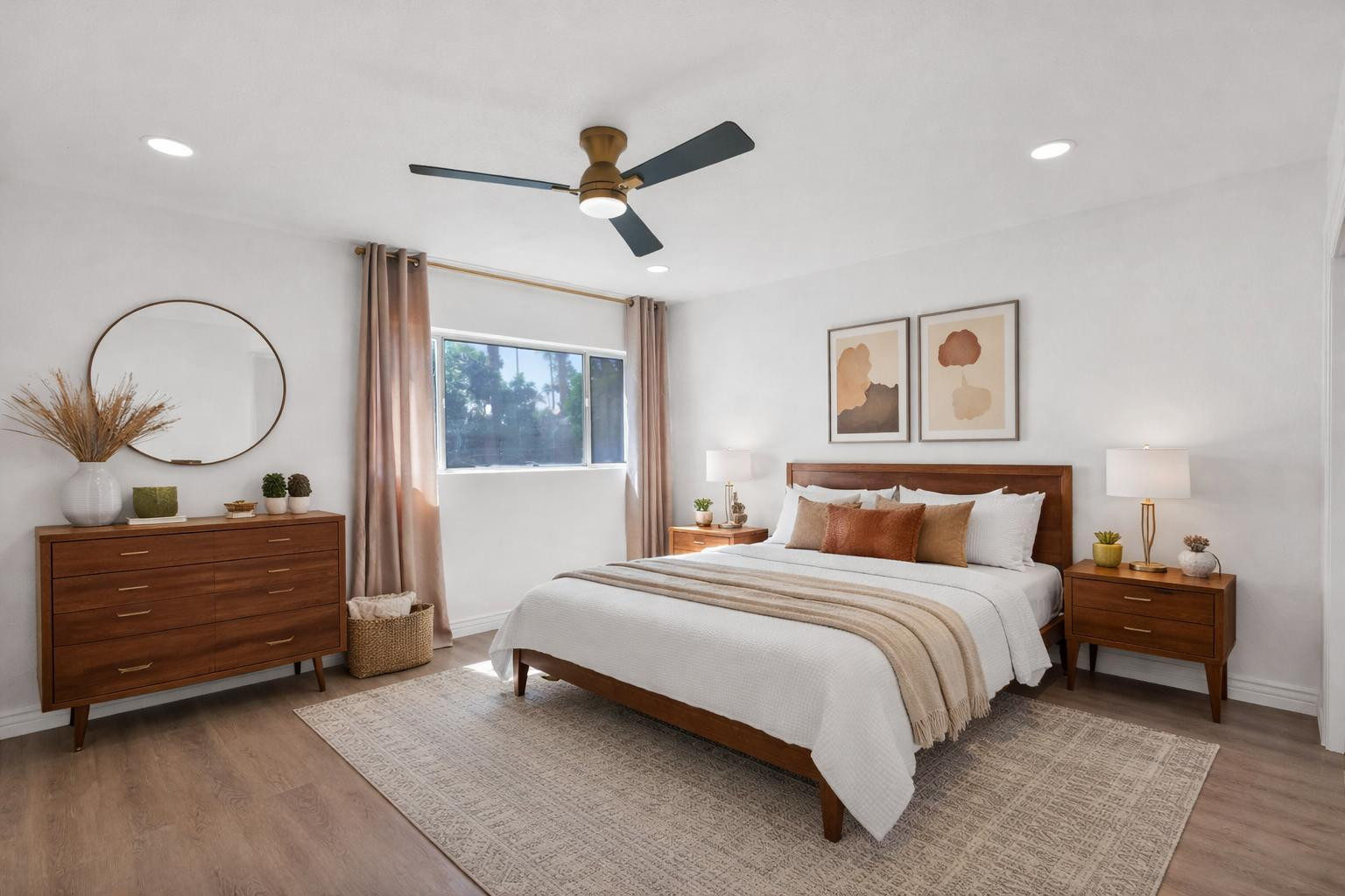 3655 N 5th Avenue Unit 212