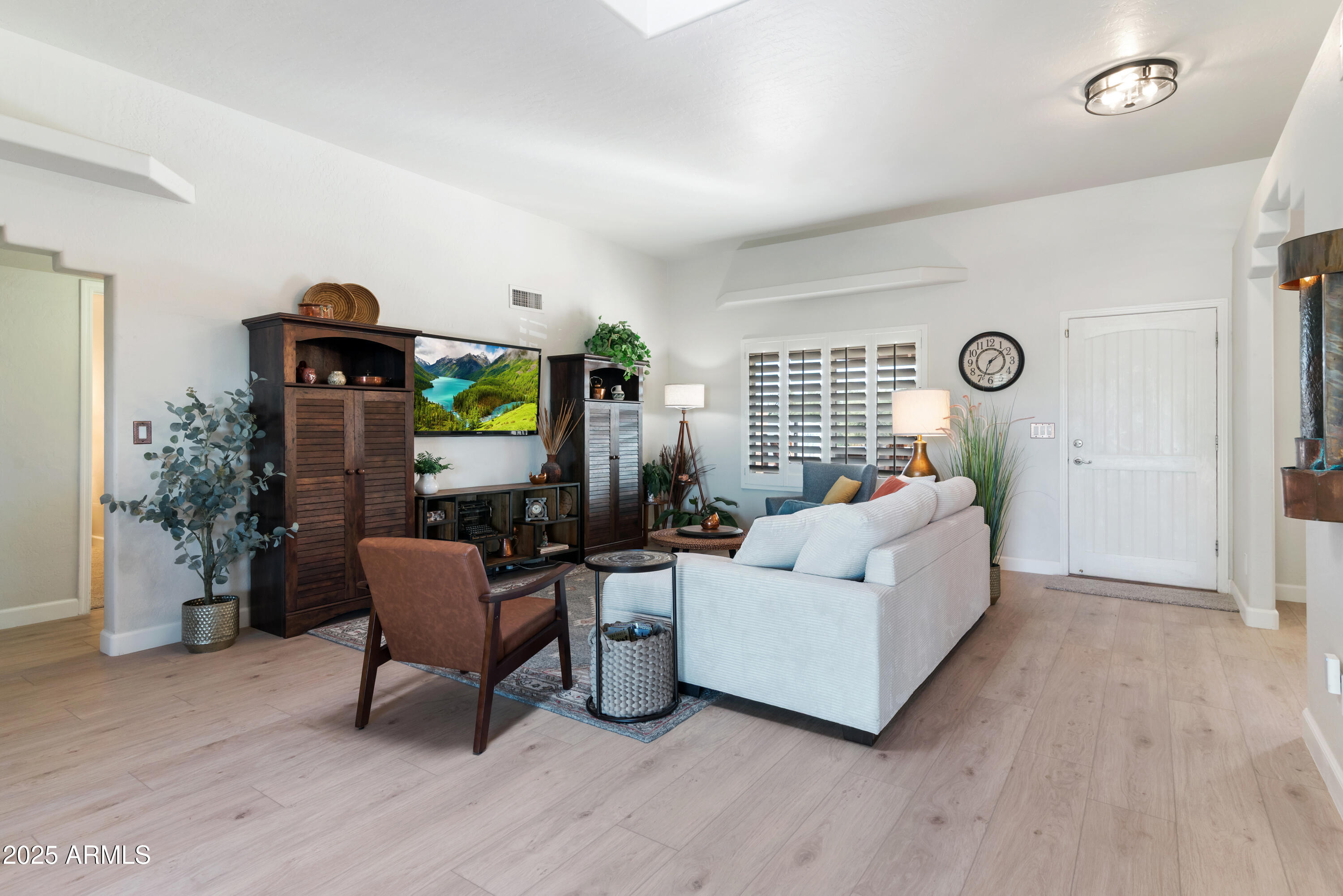 6732 E ASHLER HILLS Drive