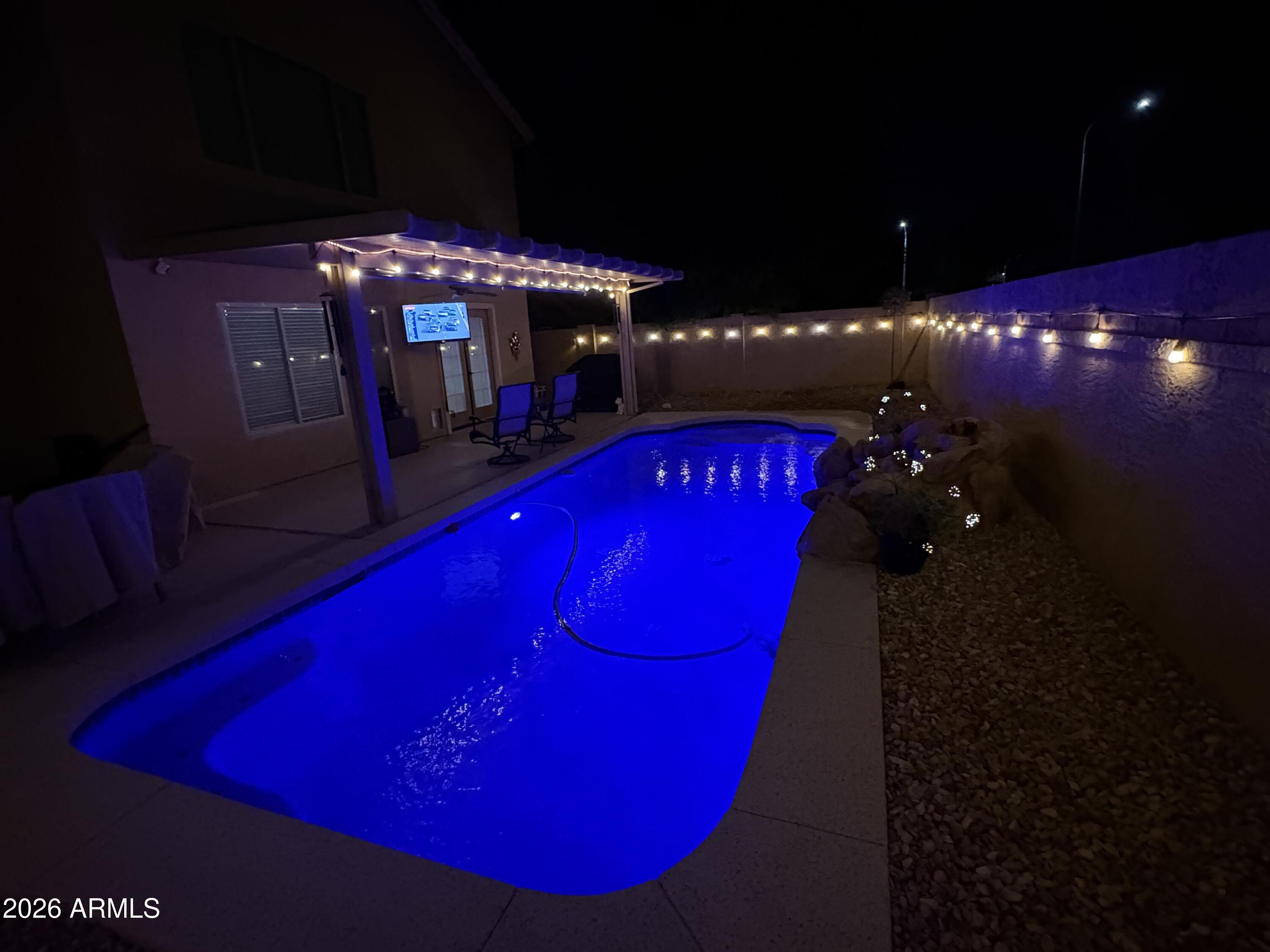 890 N CHOLLA Street