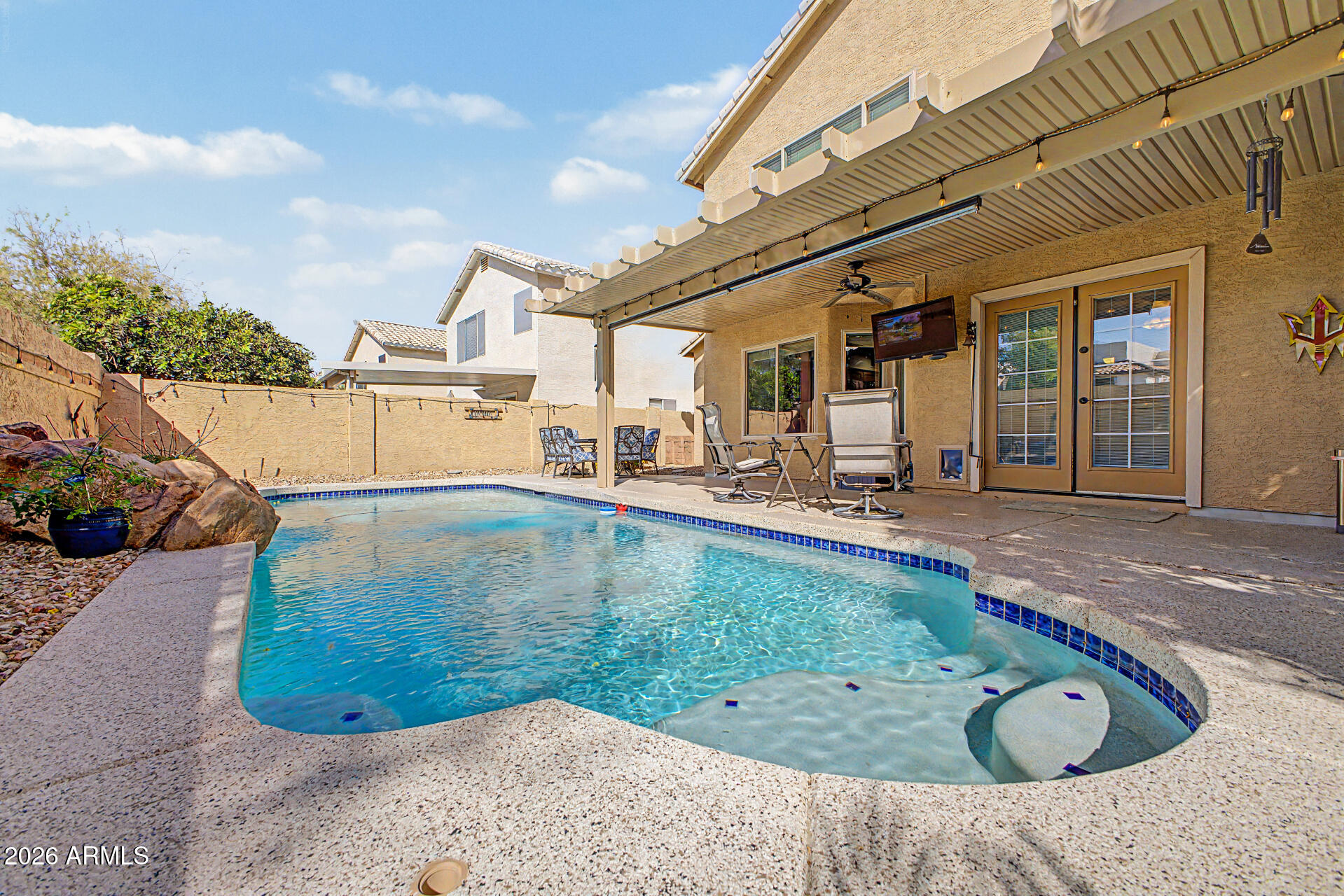 890 N CHOLLA Street