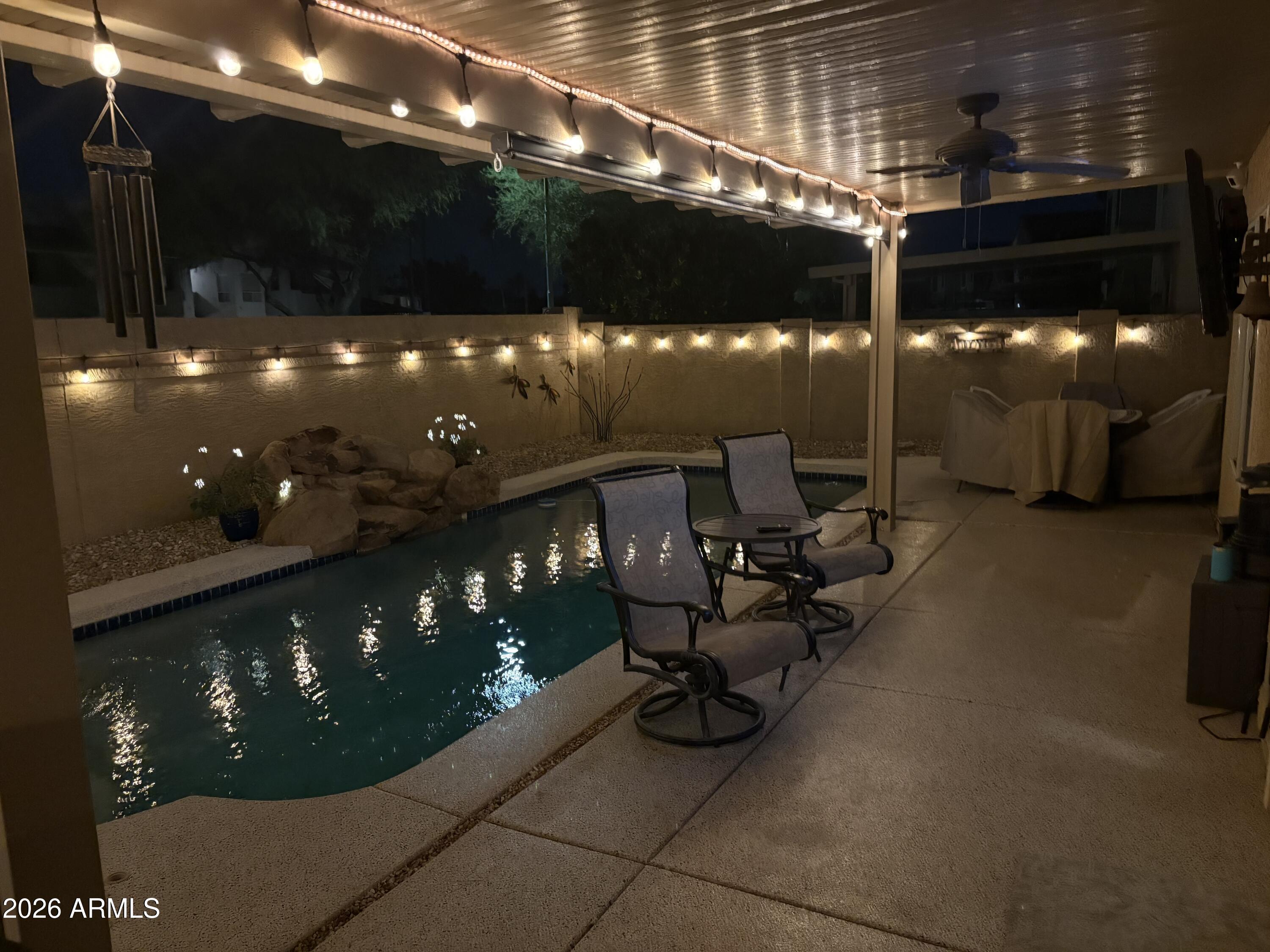 890 N CHOLLA Street