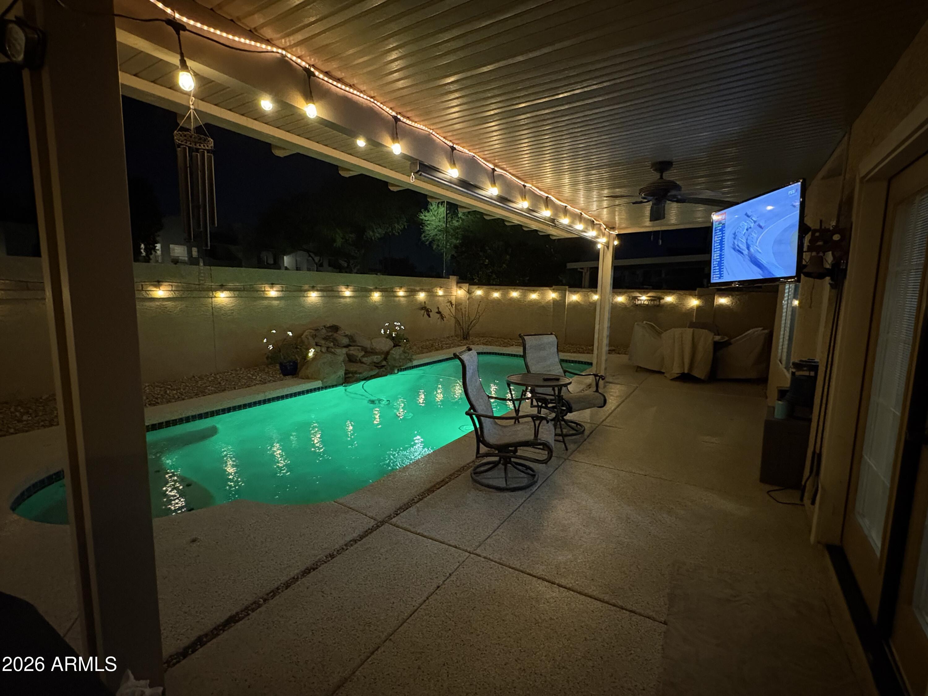 890 N CHOLLA Street