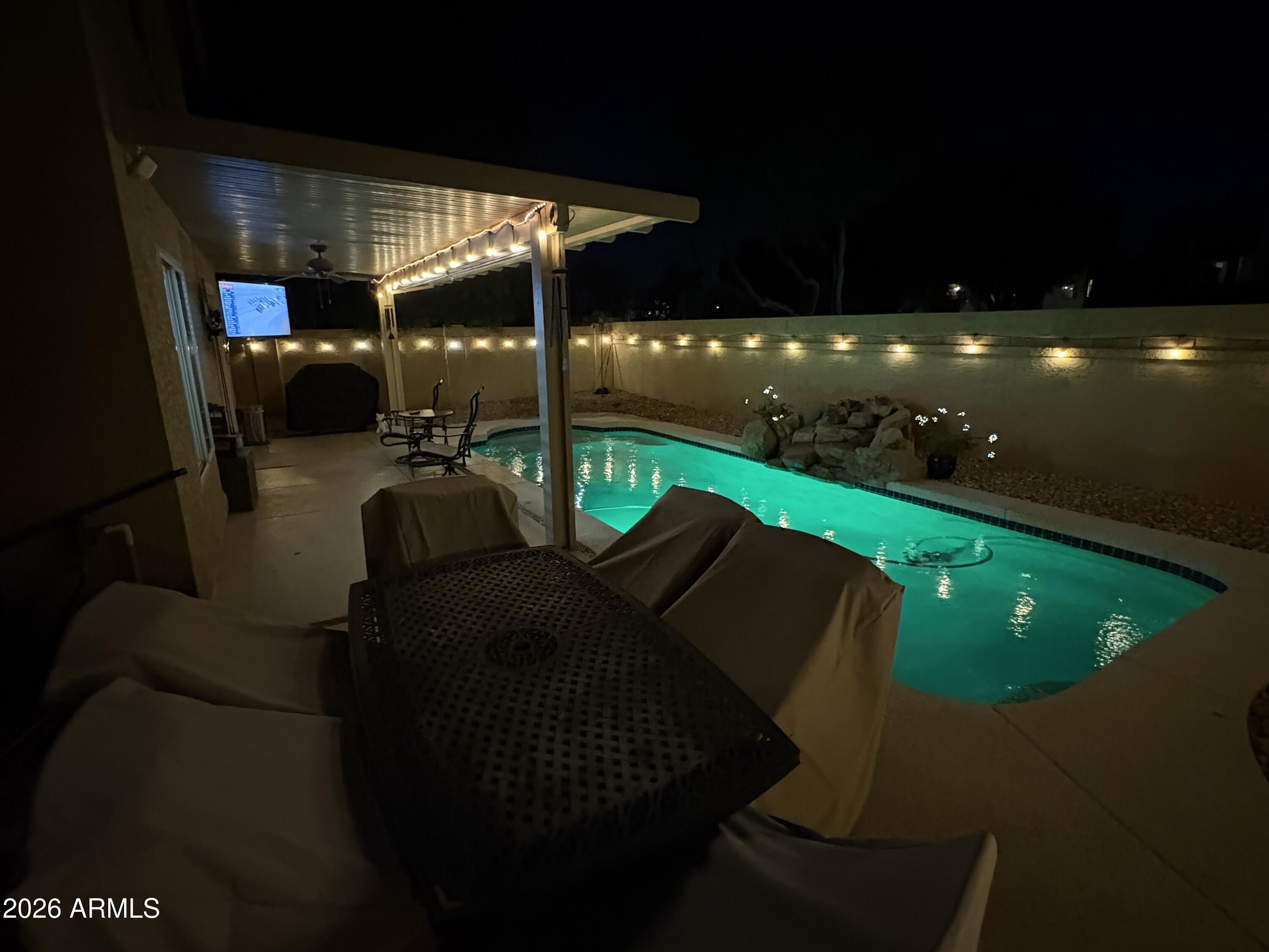 890 N CHOLLA Street