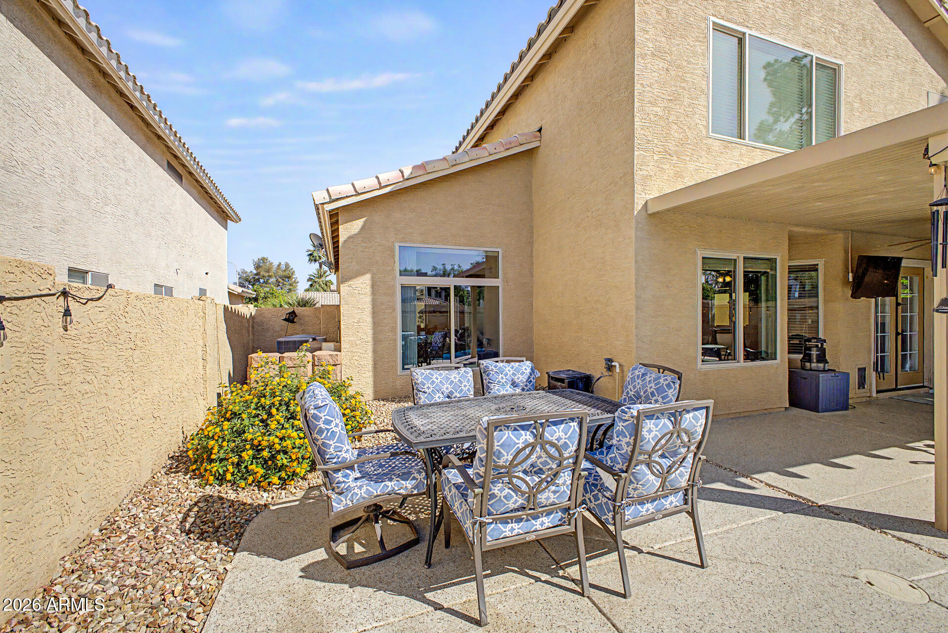 890 N CHOLLA Street