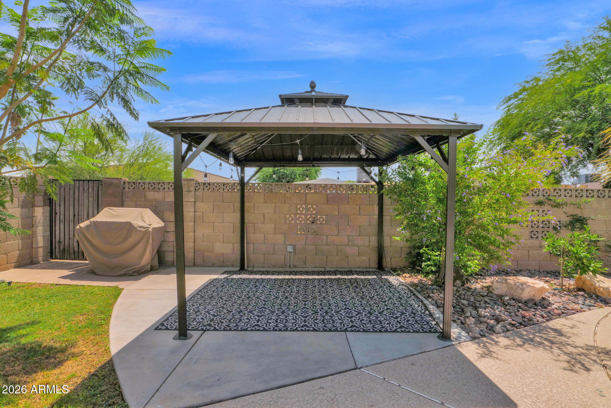 2343 W DE PALMA Circle