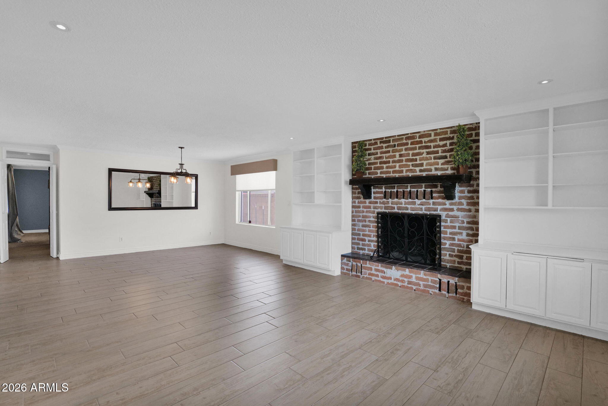 2343 W DE PALMA Circle