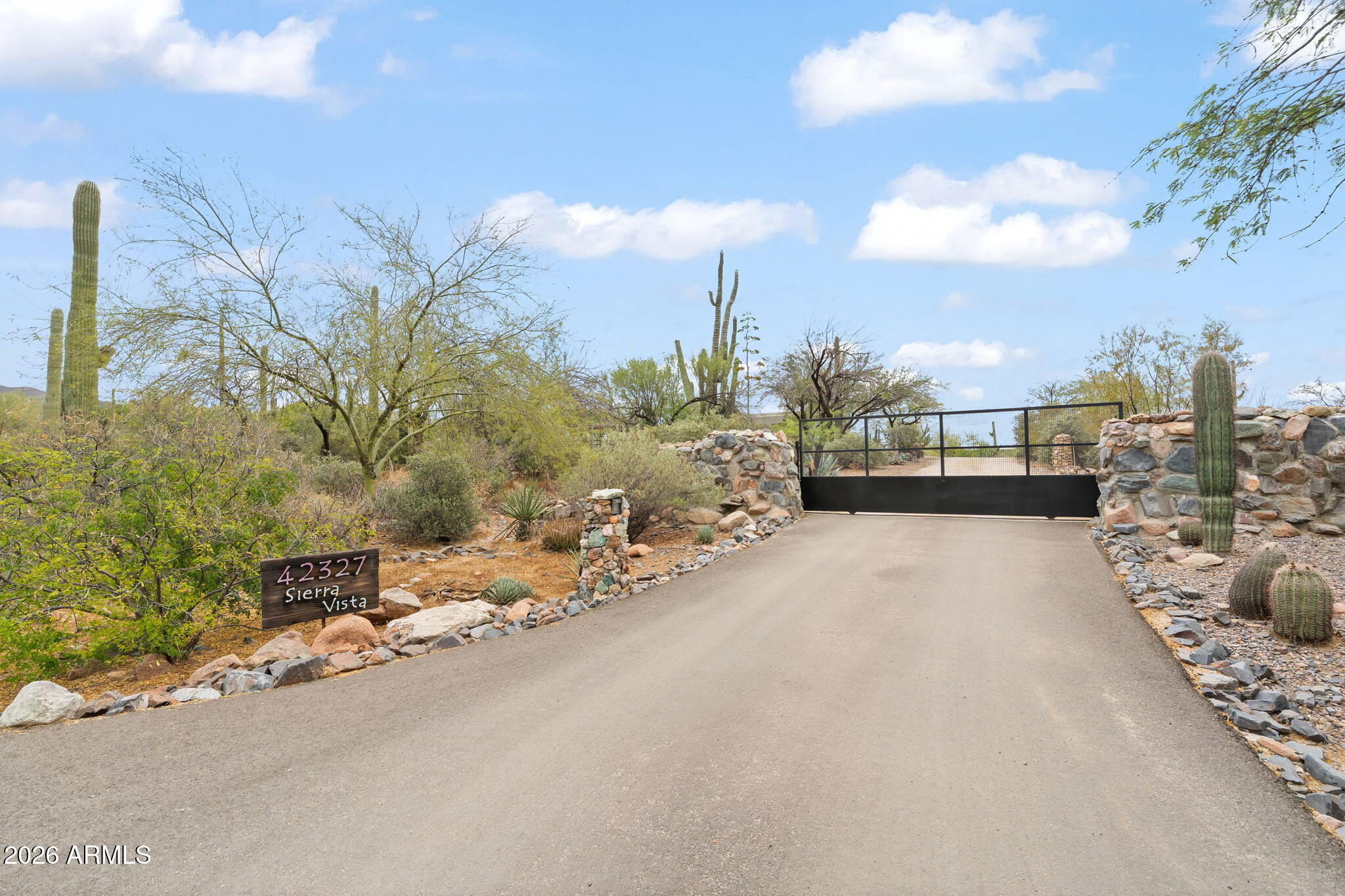 42327 N SIERRA VISTA Road
