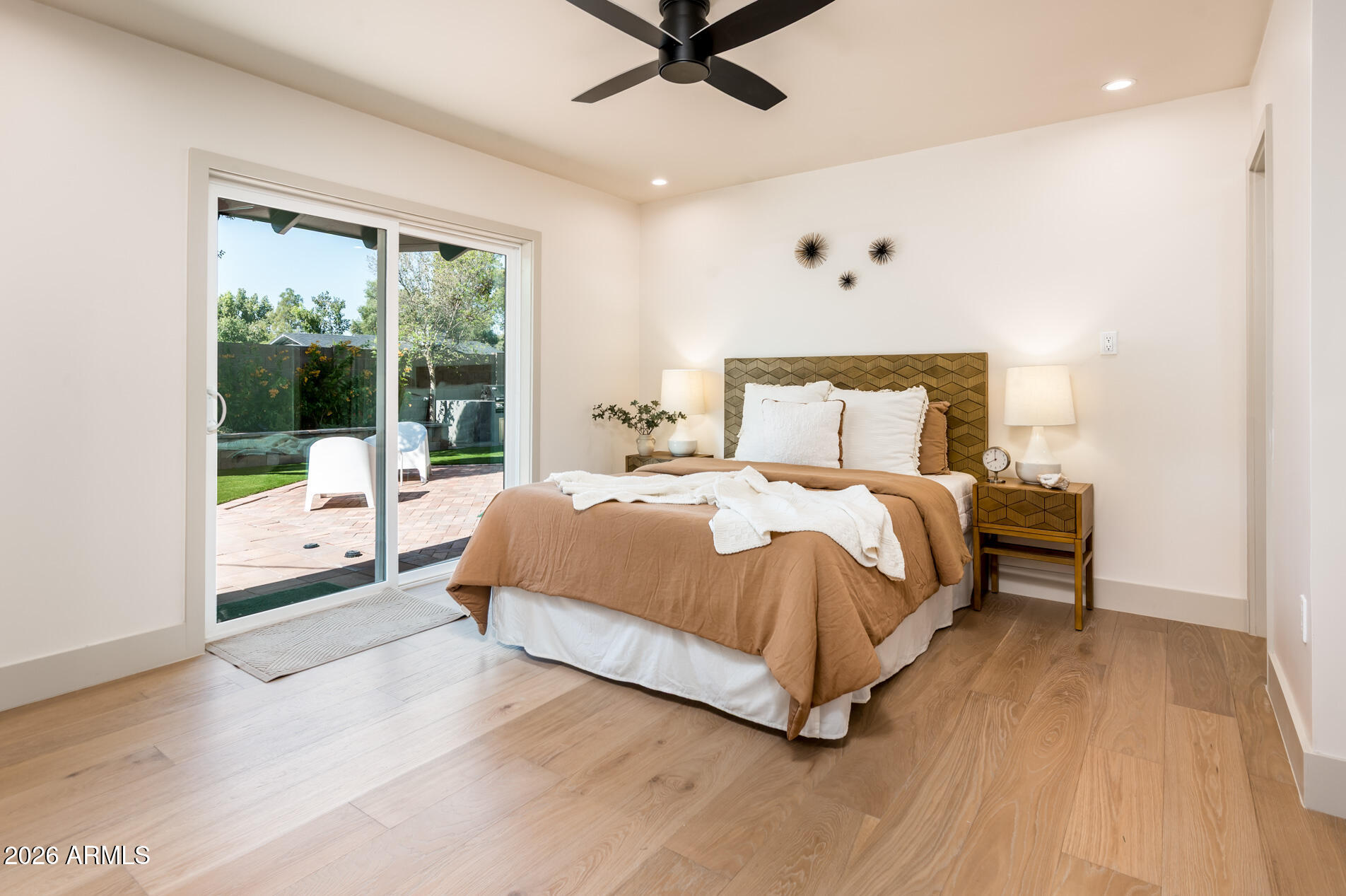 8407 E RANCHO VISTA Drive