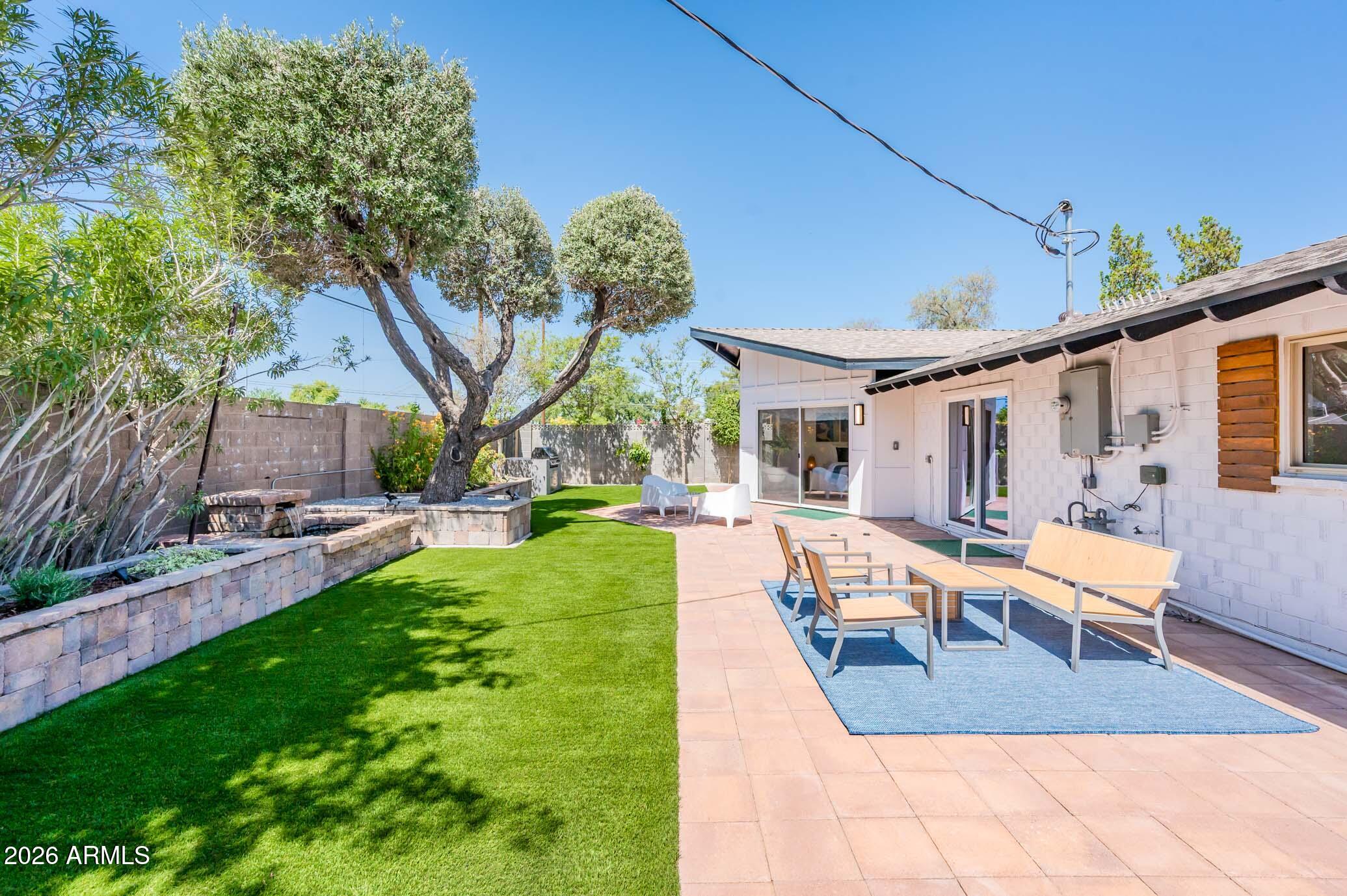 8407 E RANCHO VISTA Drive