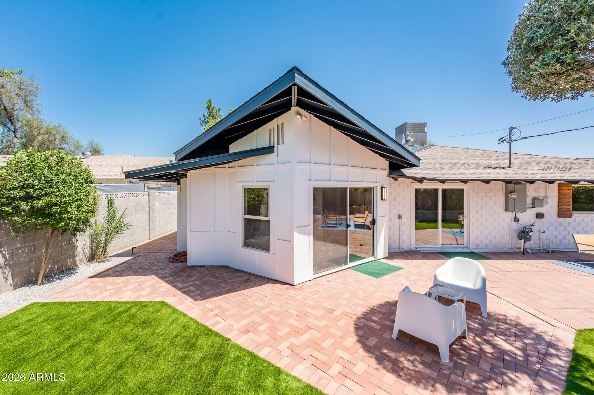 8407 E RANCHO VISTA Drive