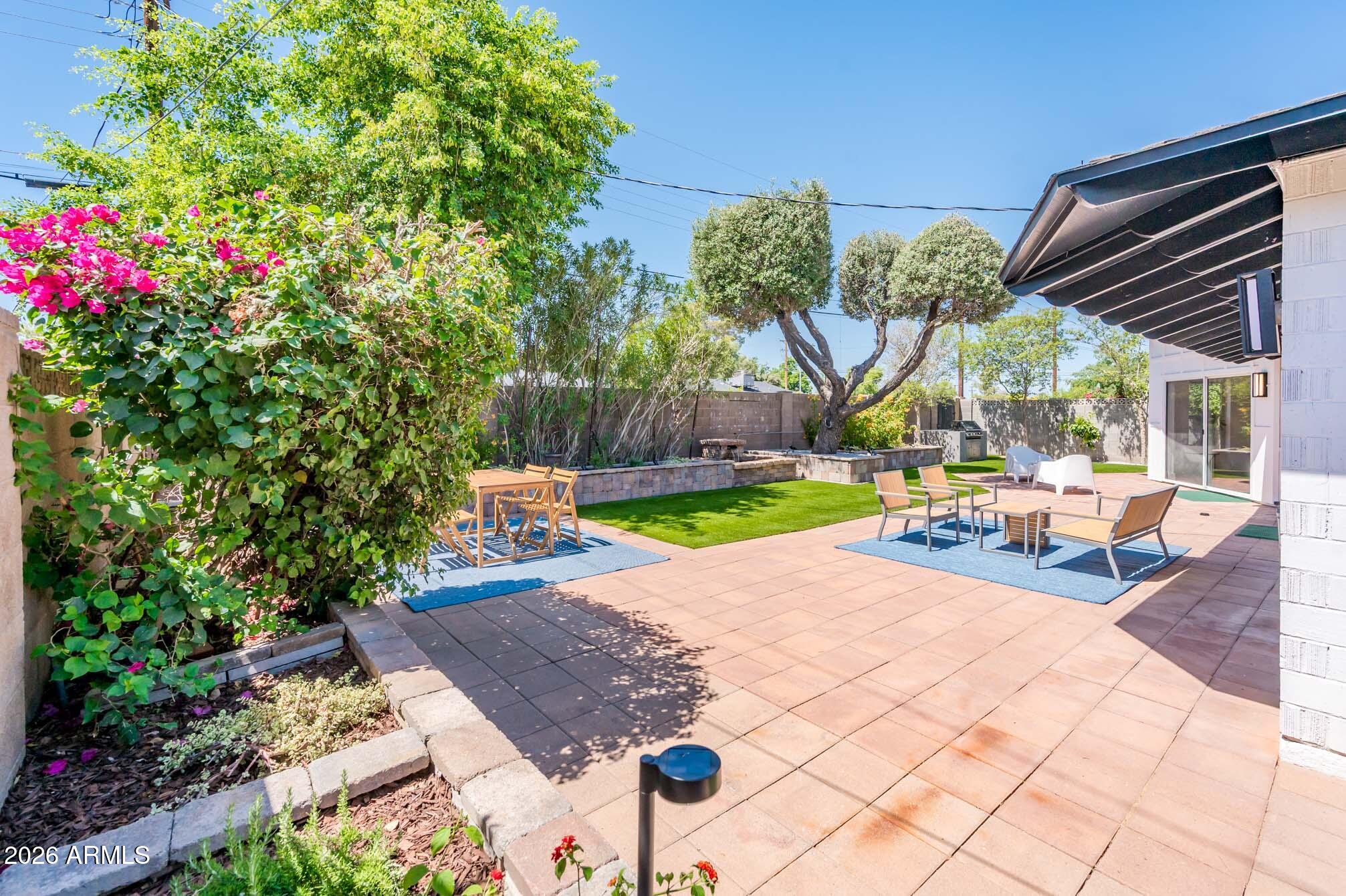 8407 E RANCHO VISTA Drive
