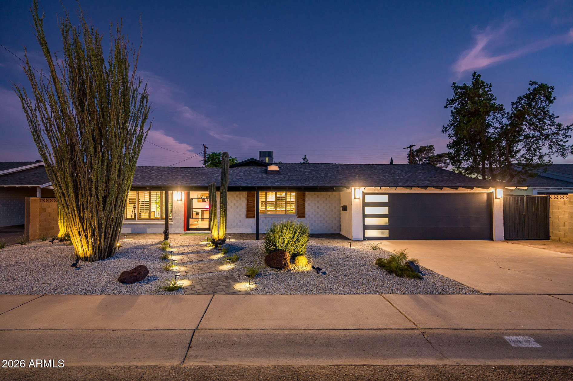 8407 E RANCHO VISTA Drive