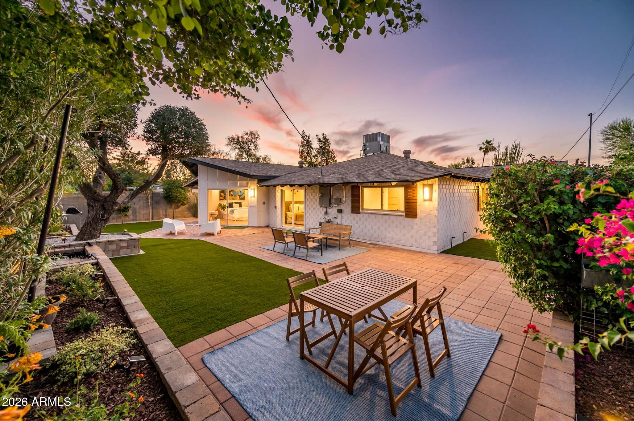 8407 E RANCHO VISTA Drive