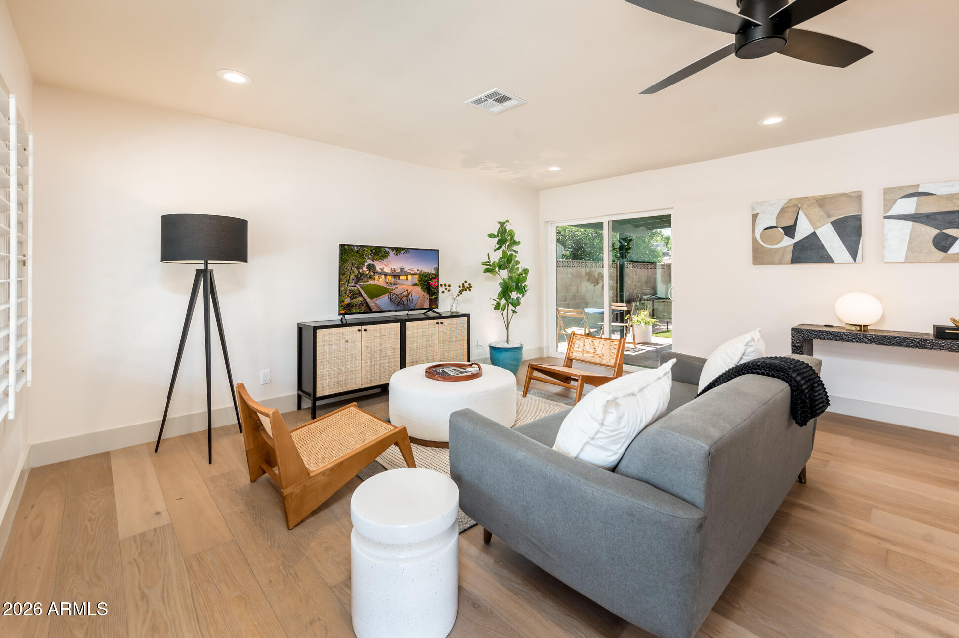 8407 E RANCHO VISTA Drive