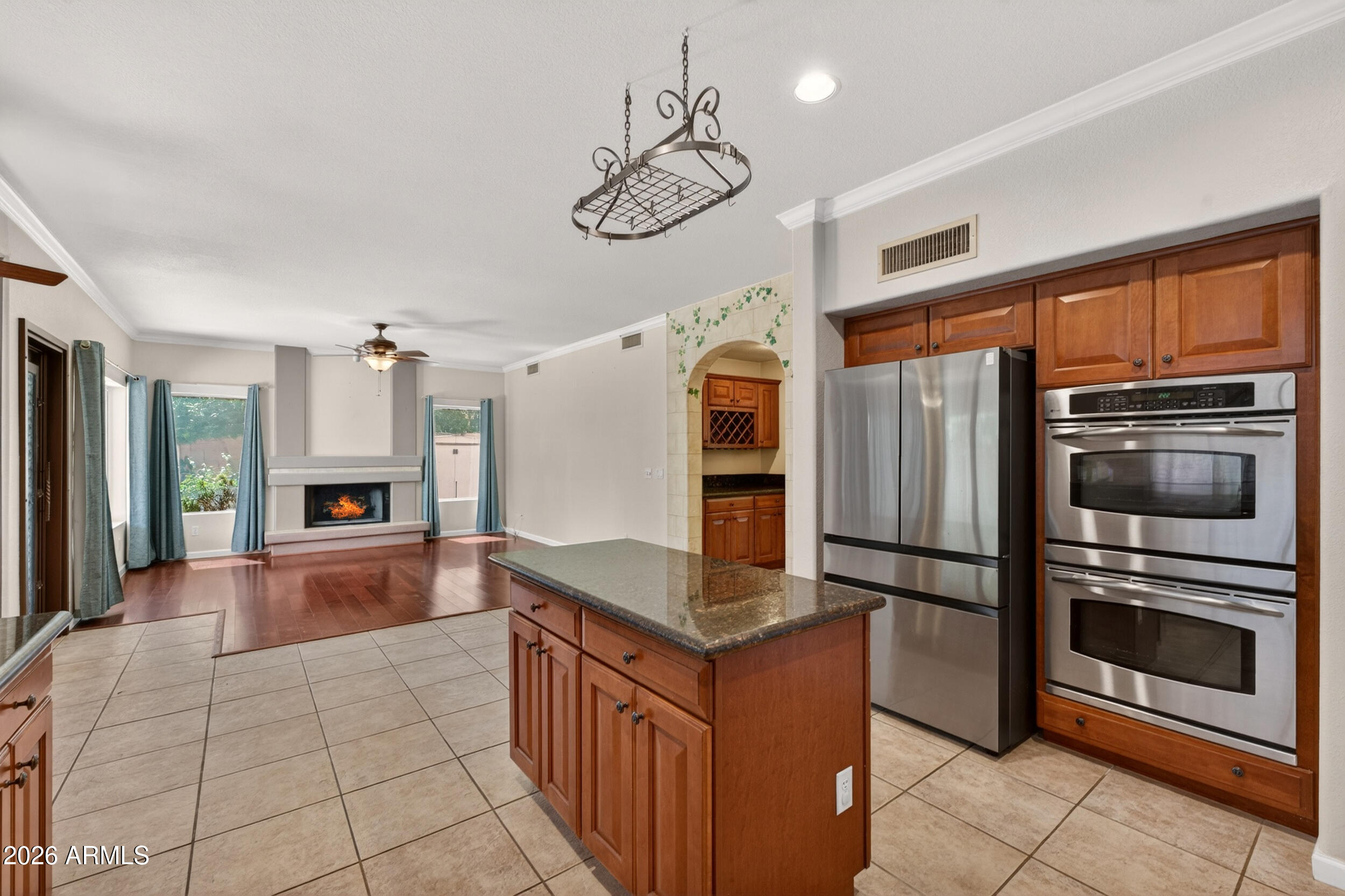 3349 E AMBERWOOD Drive