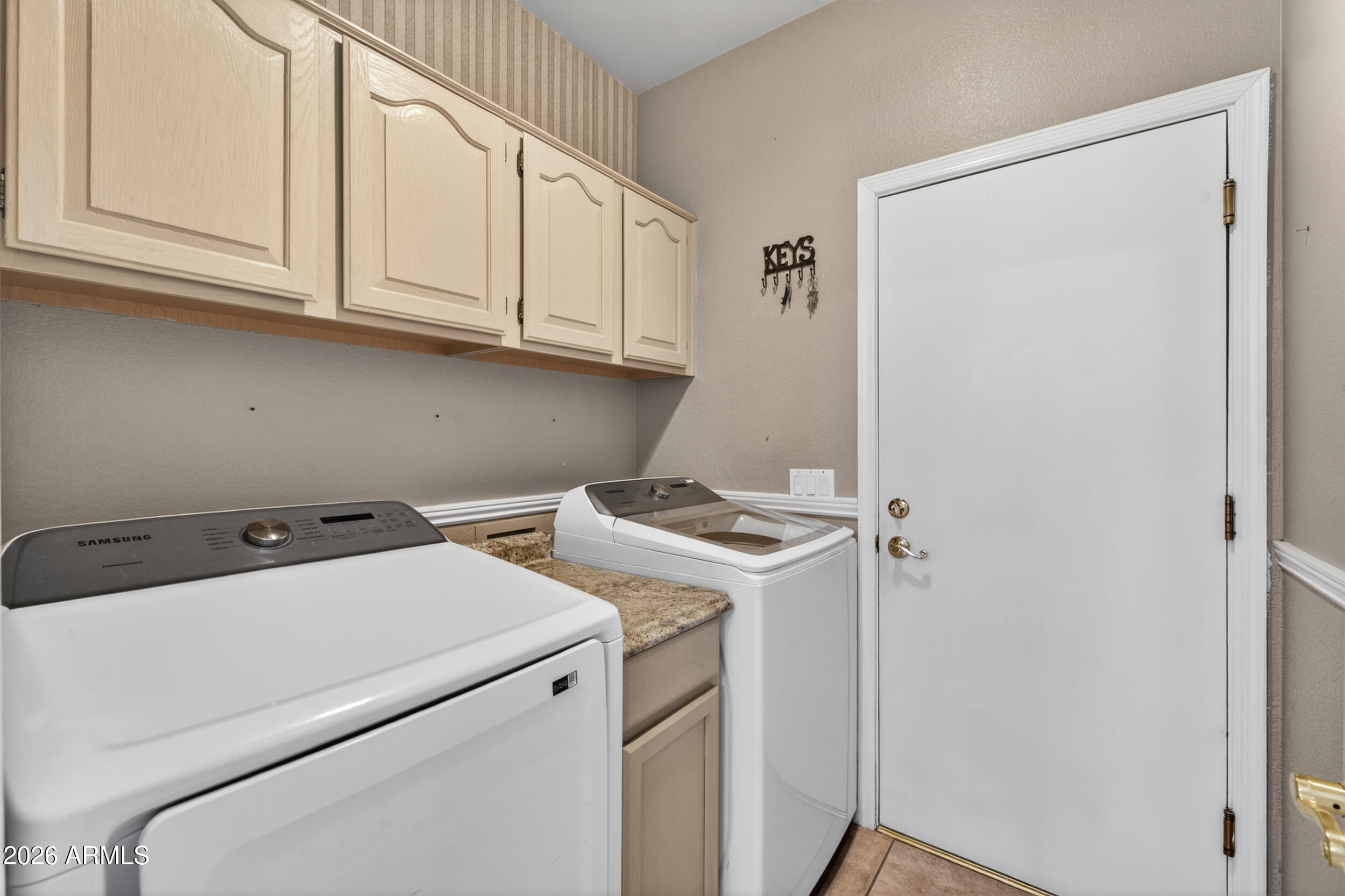 3349 E AMBERWOOD Drive