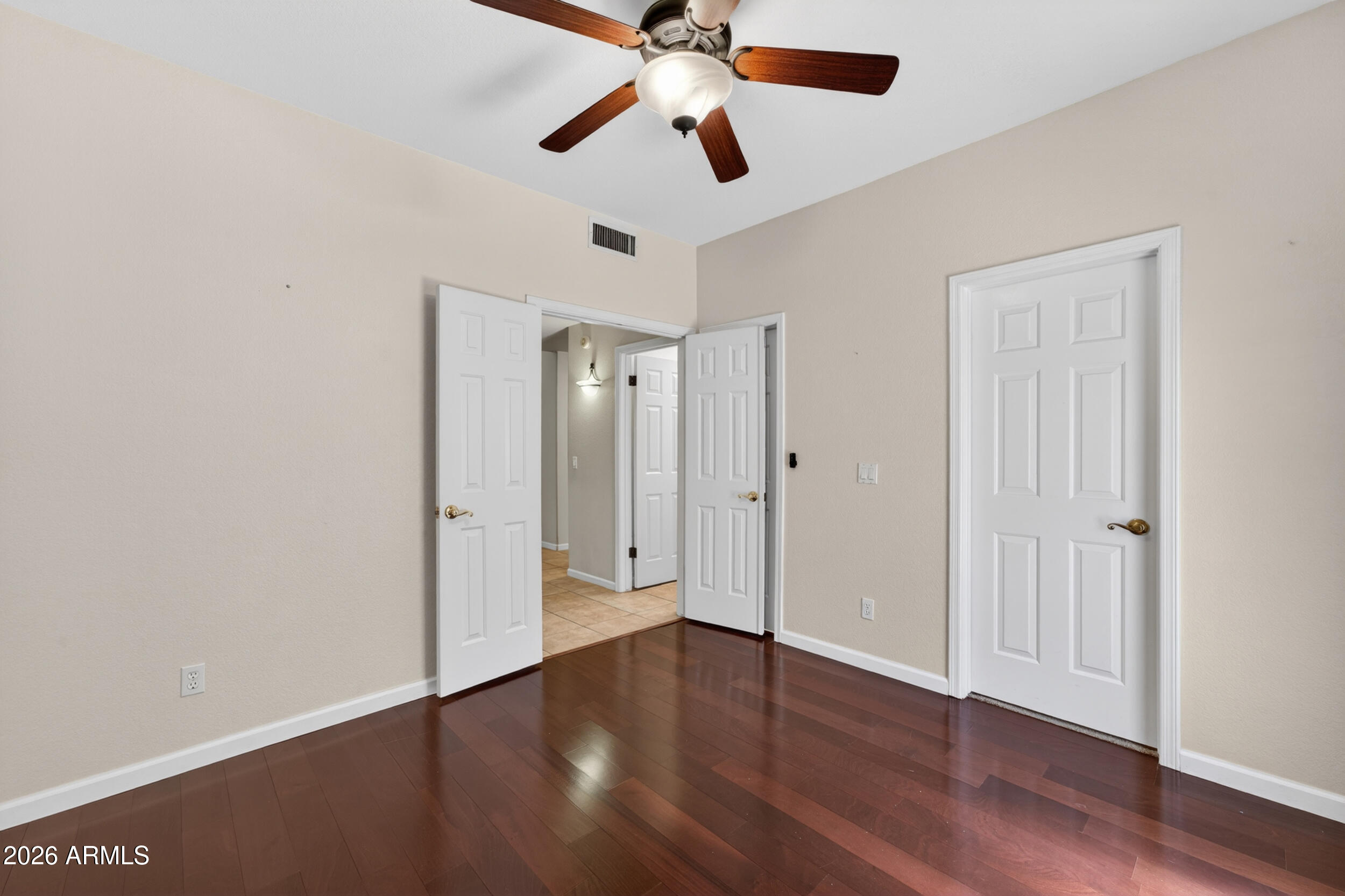 3349 E AMBERWOOD Drive