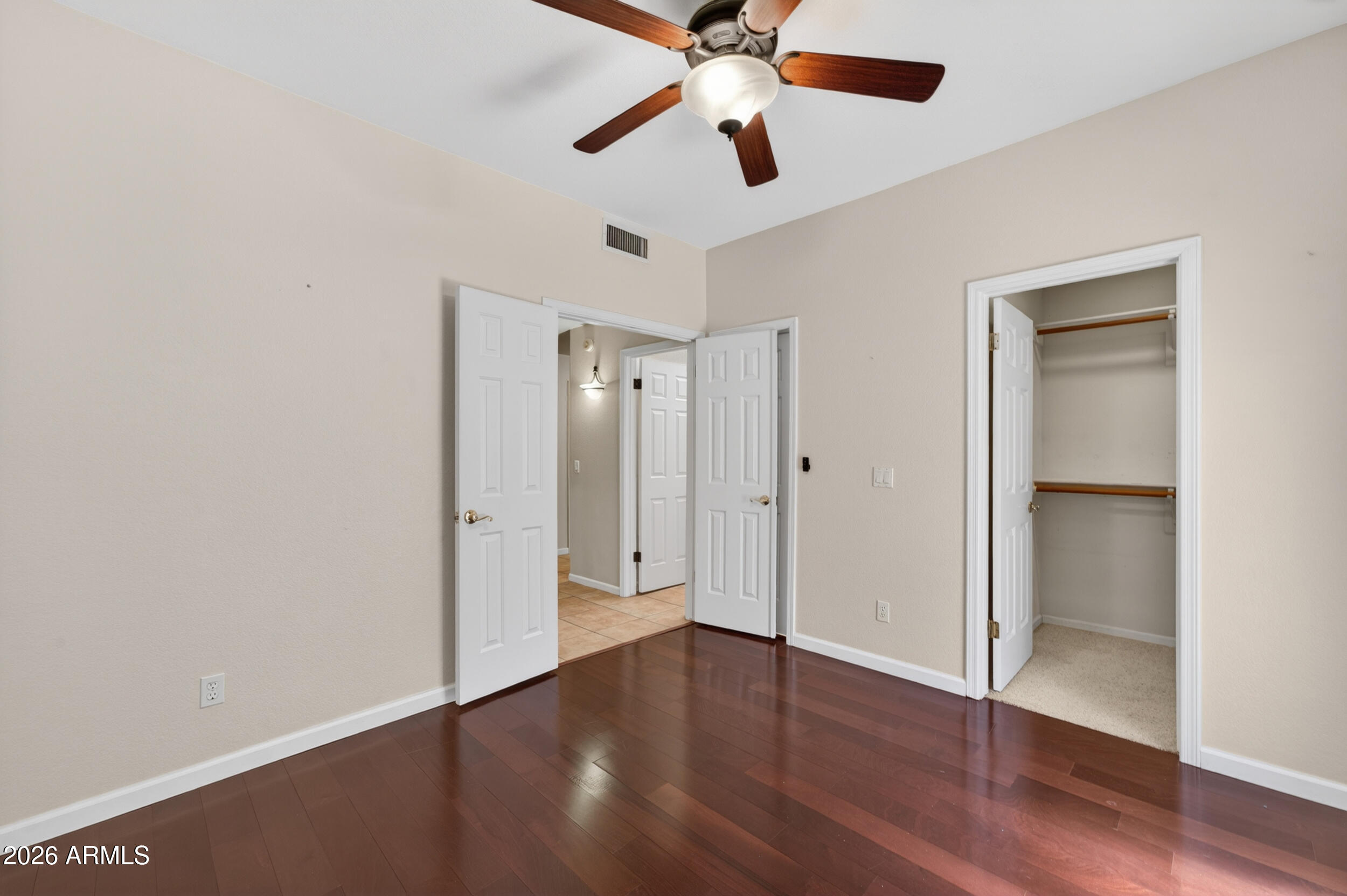 3349 E AMBERWOOD Drive