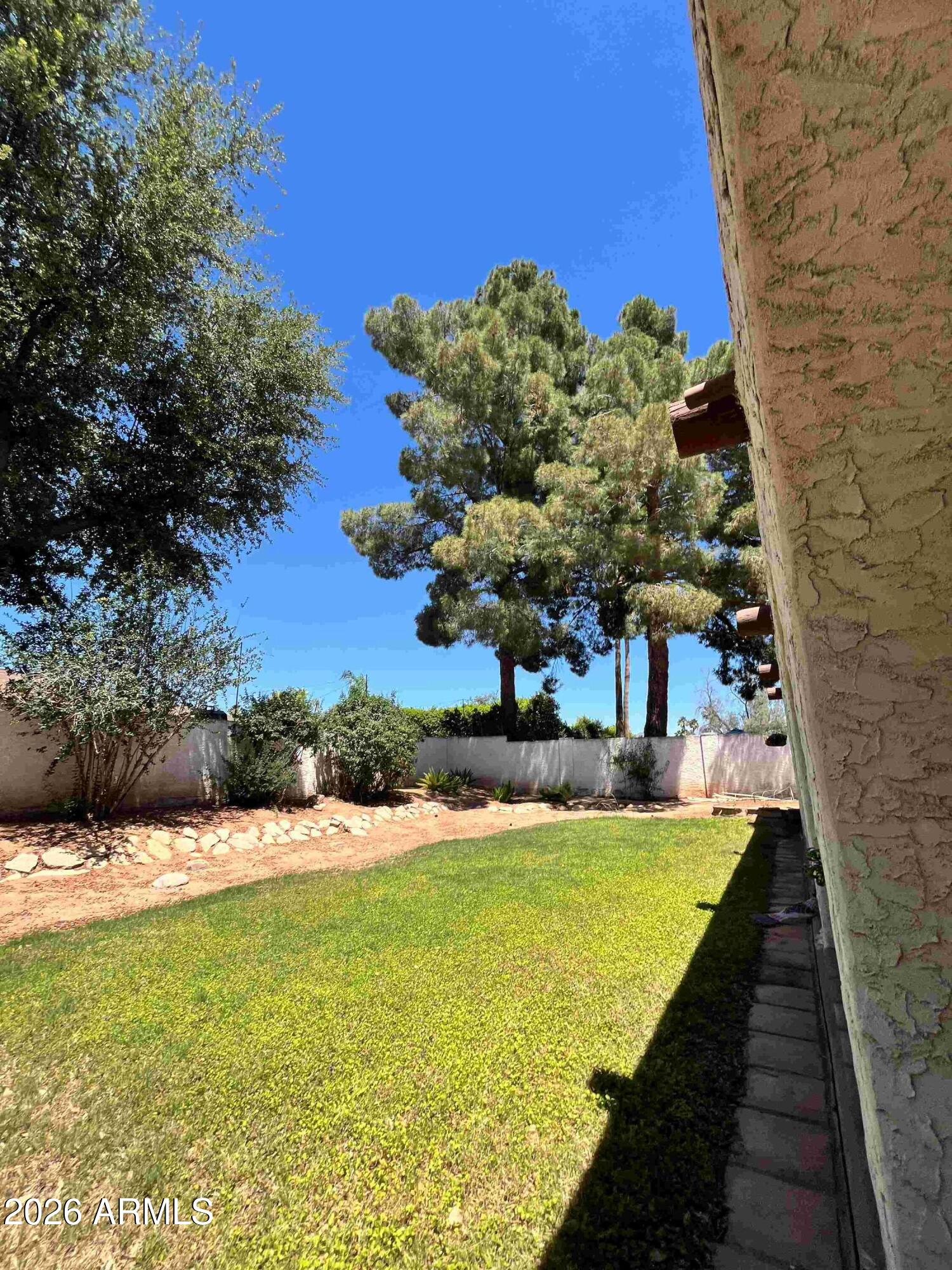 6318 E Paradise Lane