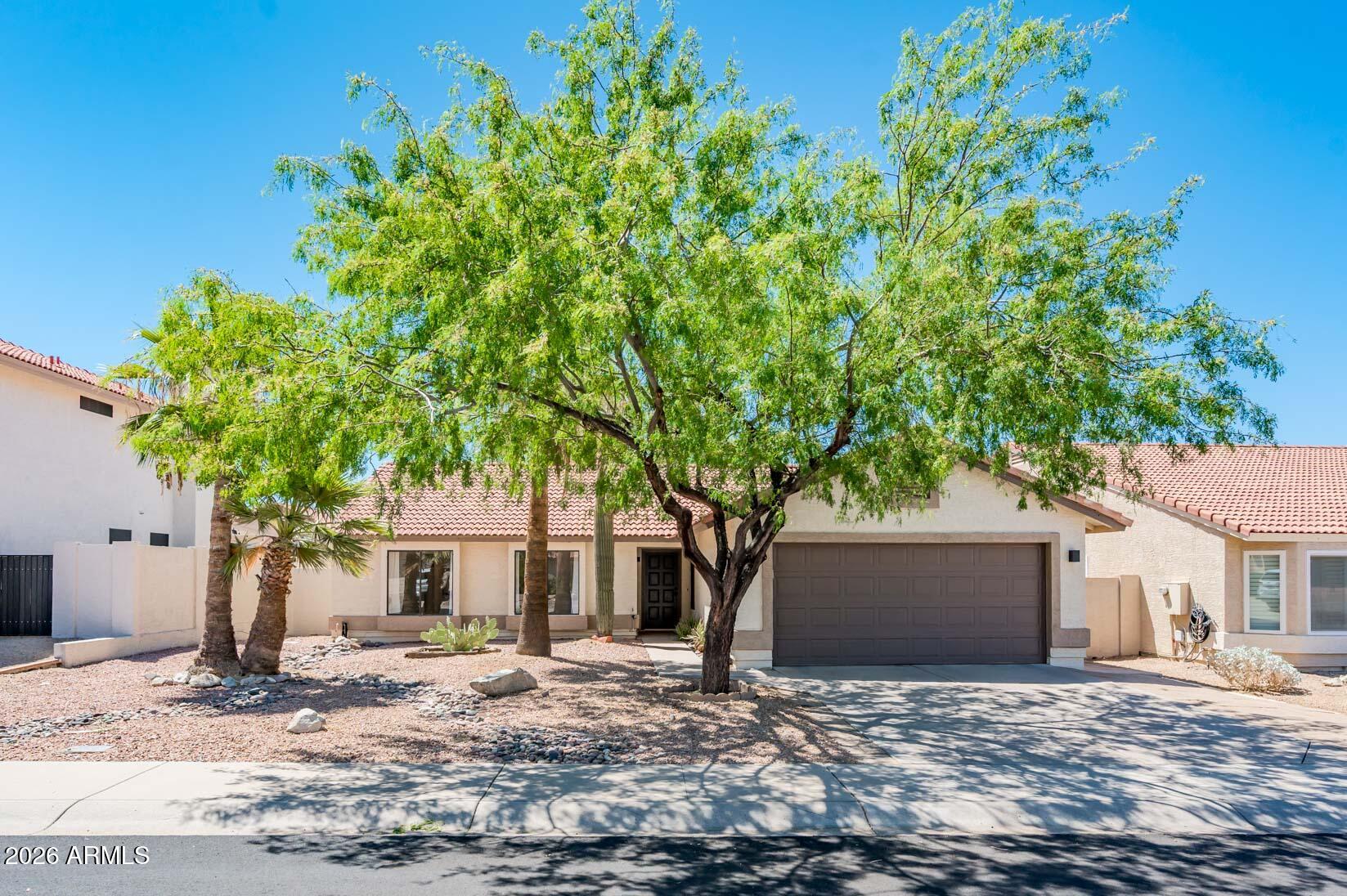 2717 E DRY CREEK Road