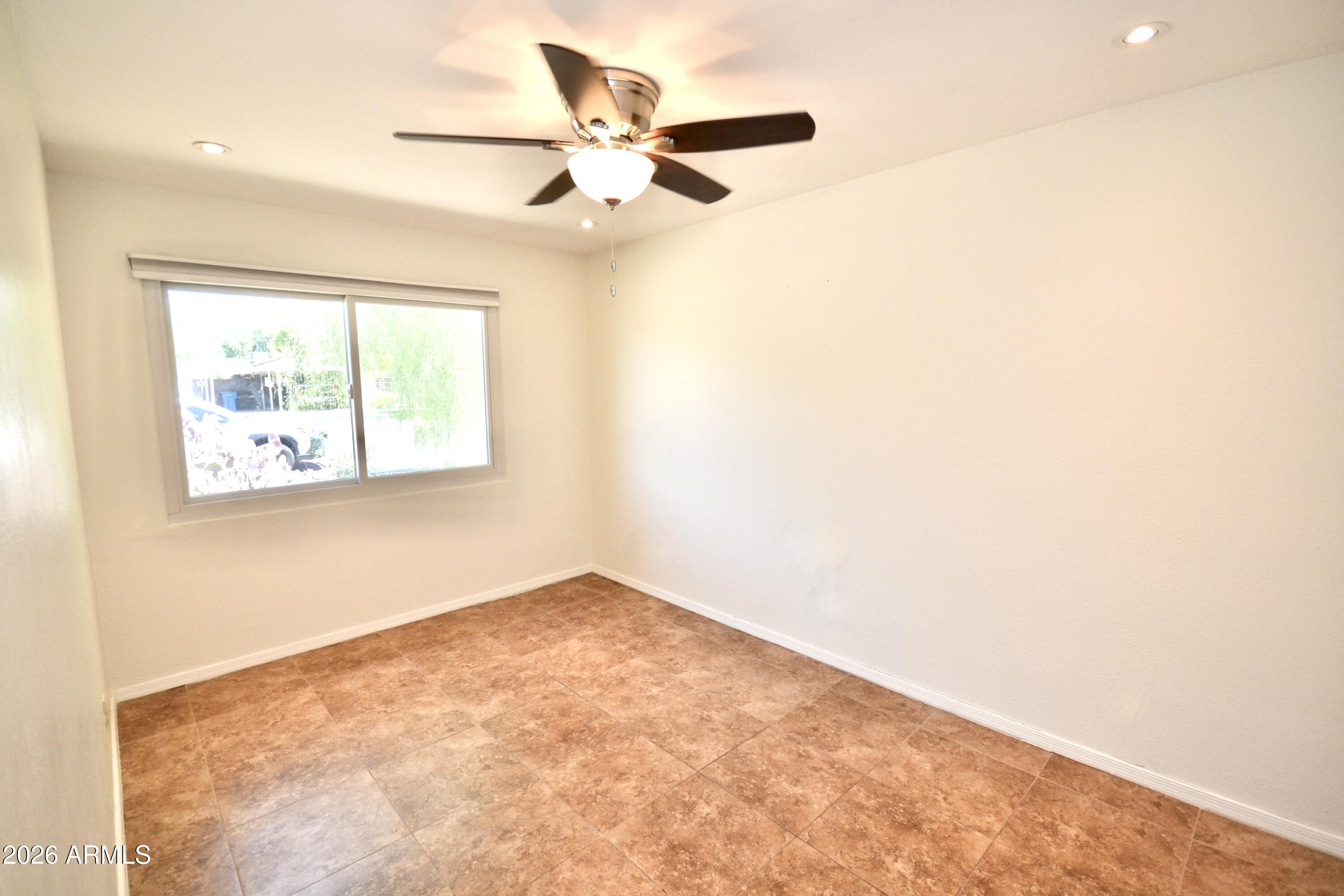 1215 W COLTER Street