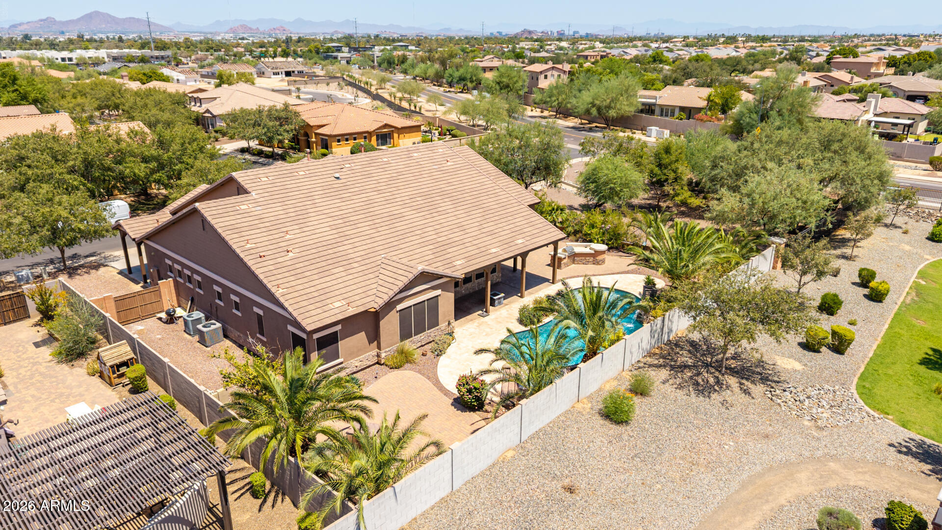 3139 E HARWELL Road