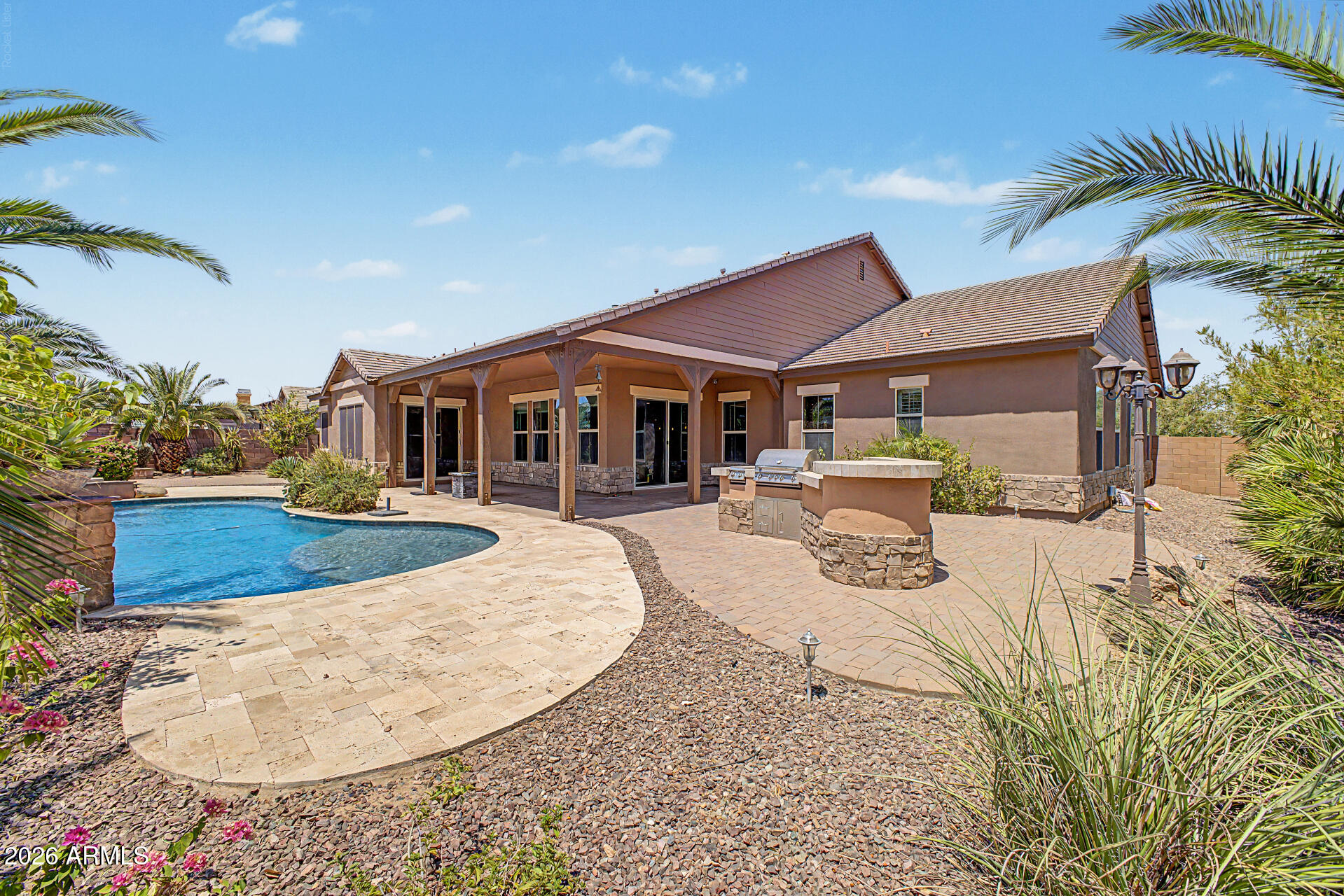 3139 E HARWELL Road