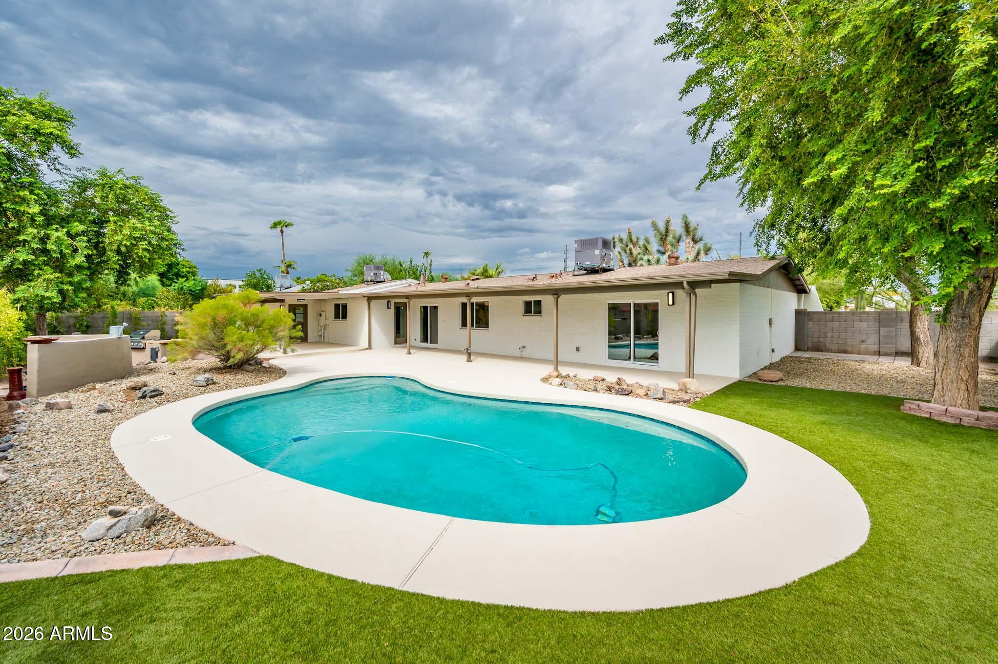 4949 E Shaw Butte Drive