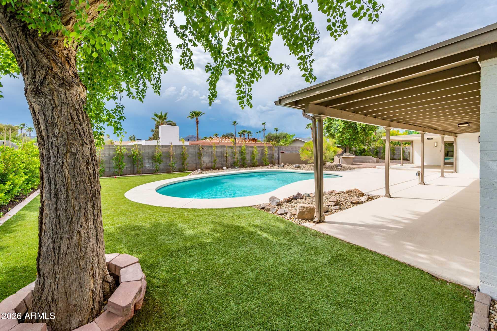 4949 E Shaw Butte Drive