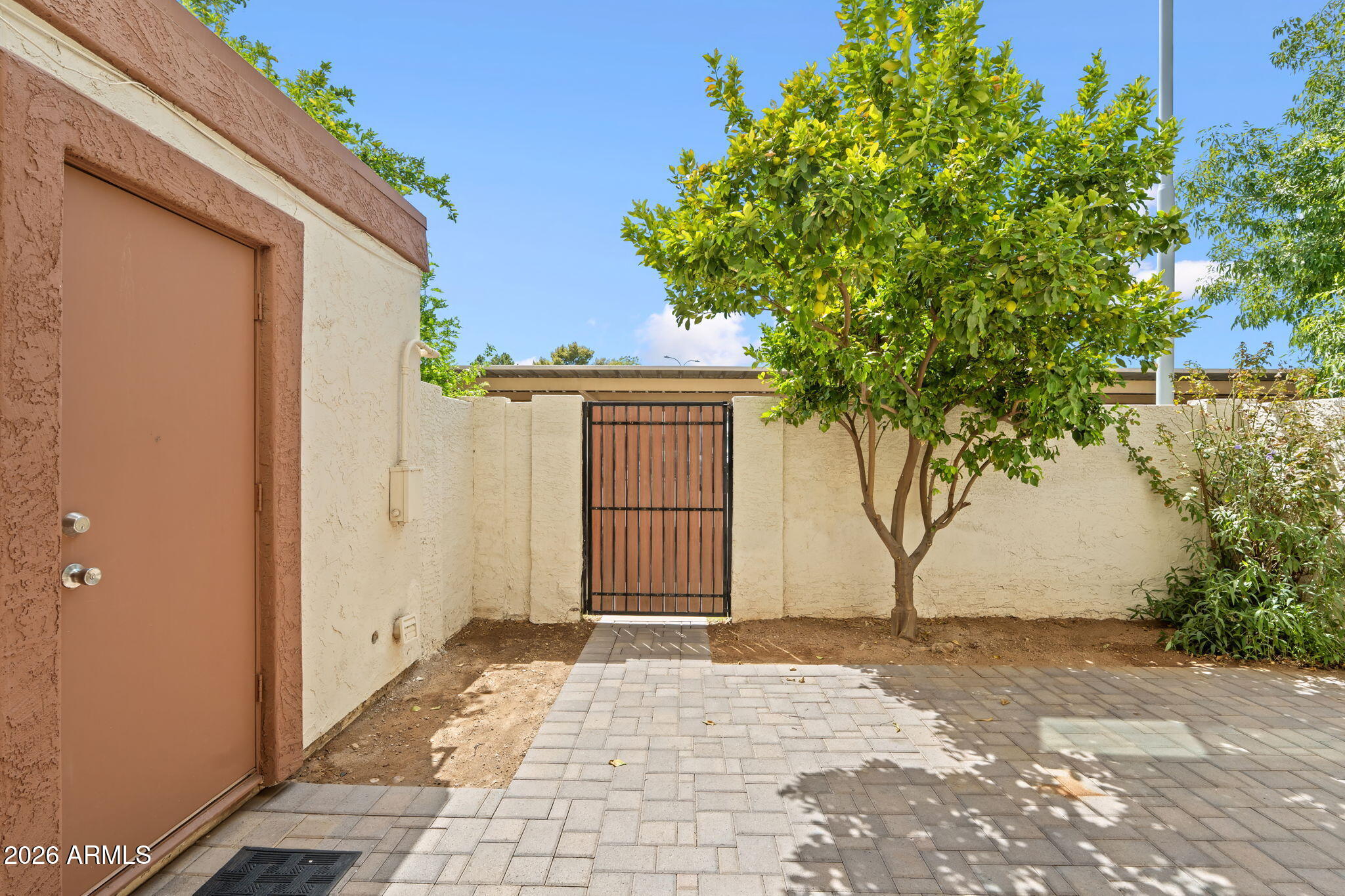 7822 E VALLEY VISTA Drive