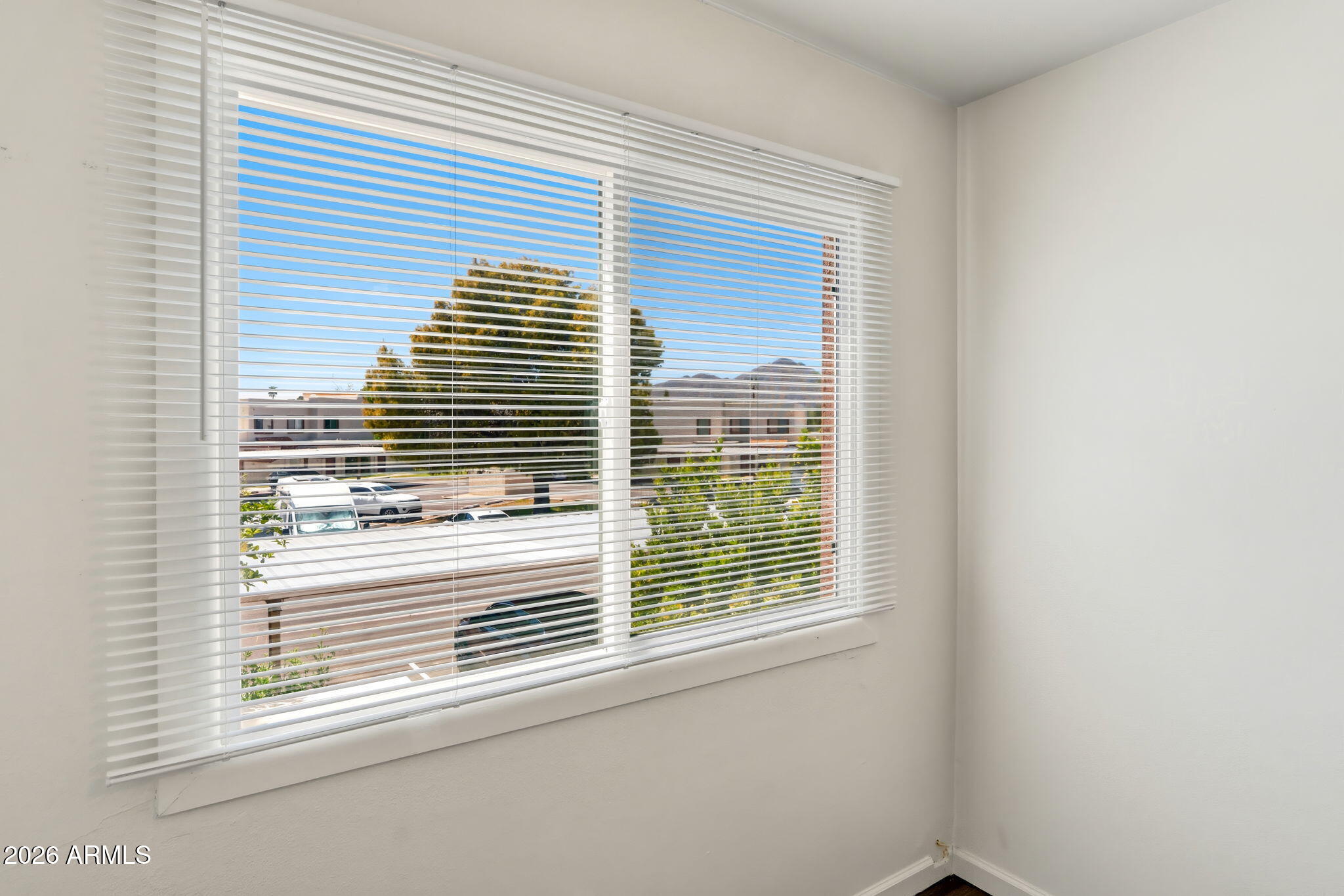 7822 E VALLEY VISTA Drive