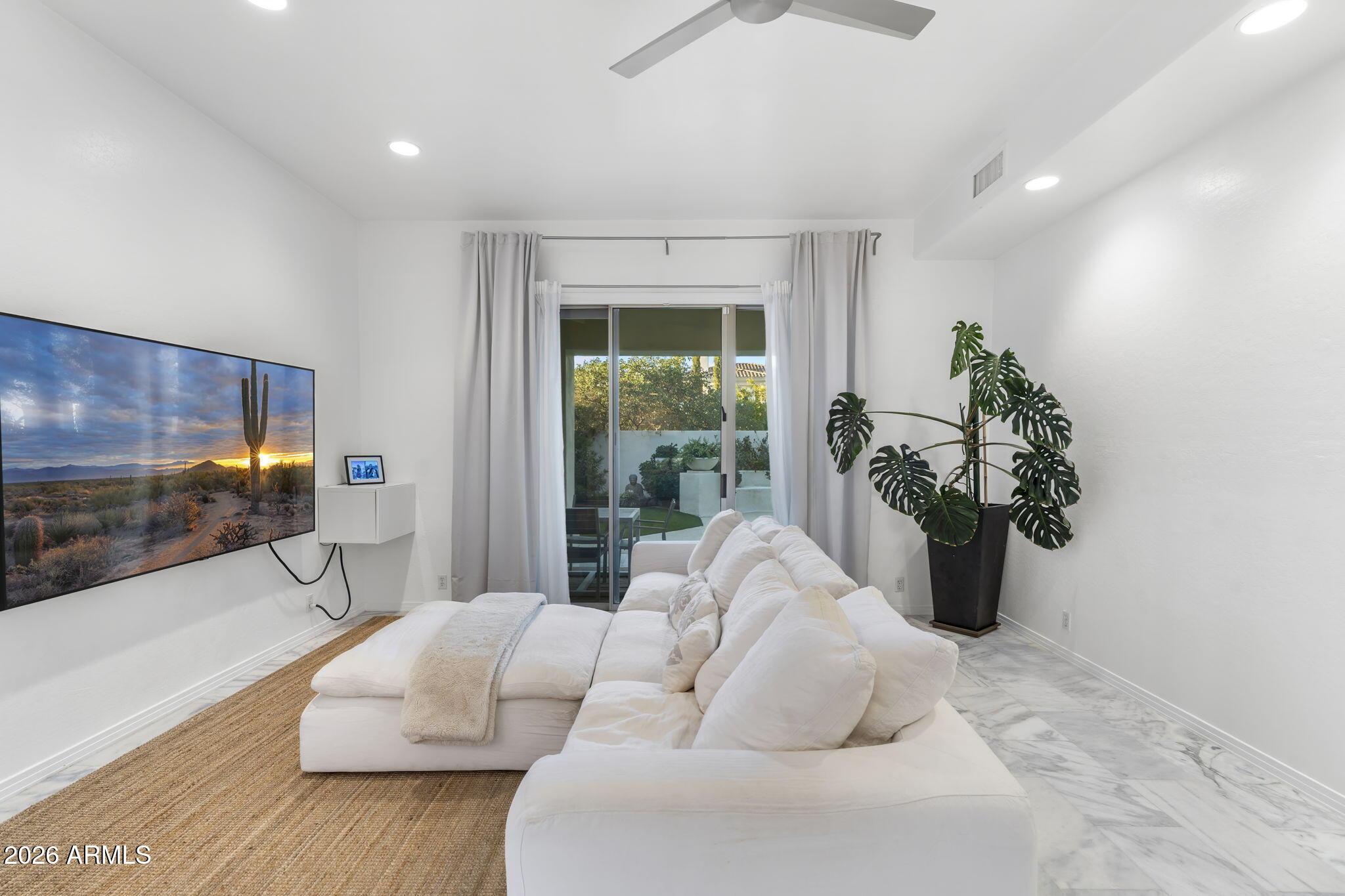 7616 E SIERRA VISTA Drive