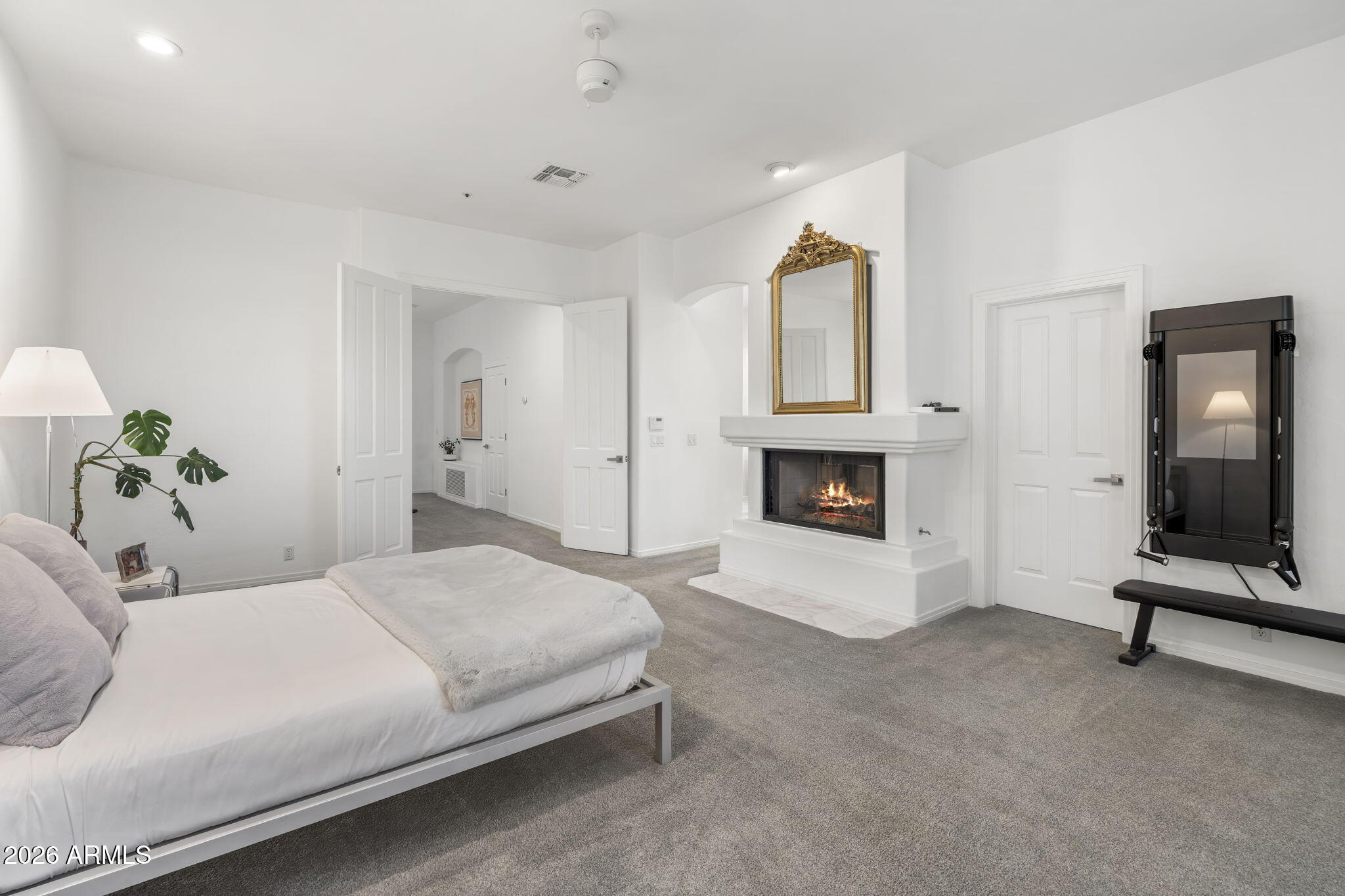 7616 E SIERRA VISTA Drive
