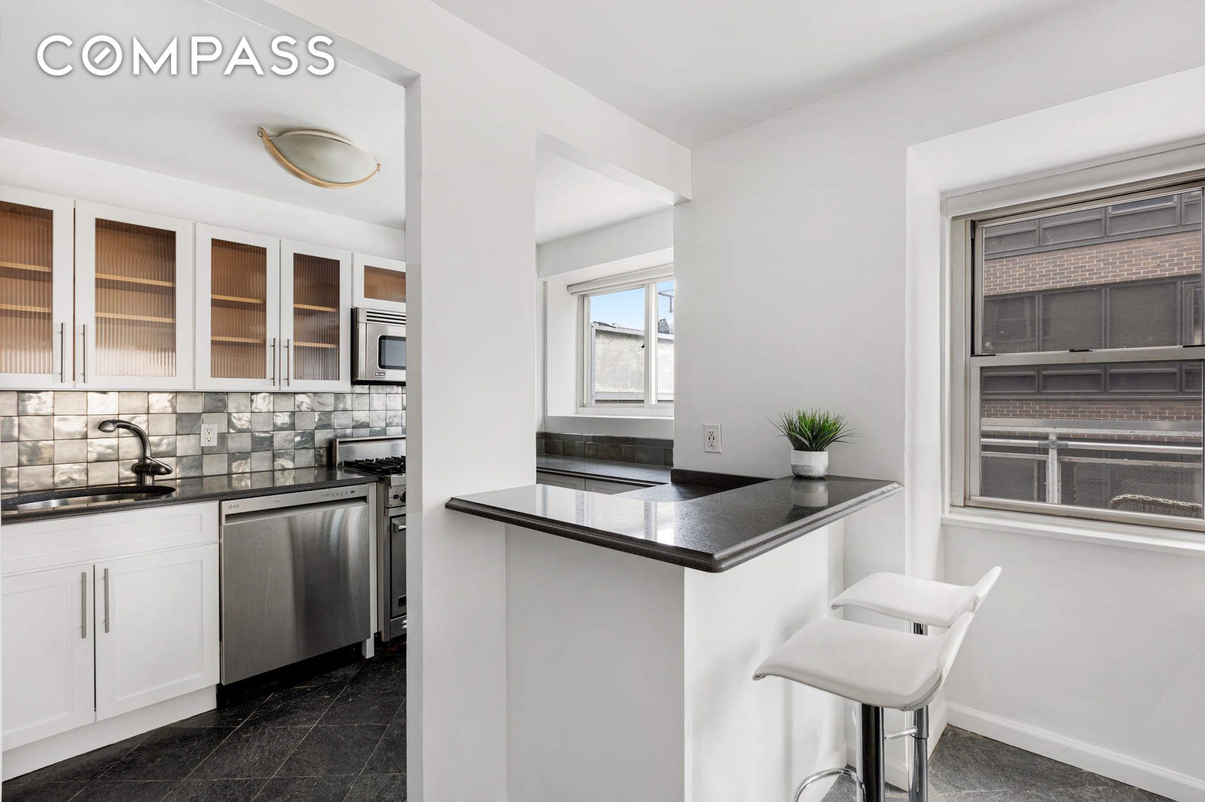 321 E 48th Street 14B