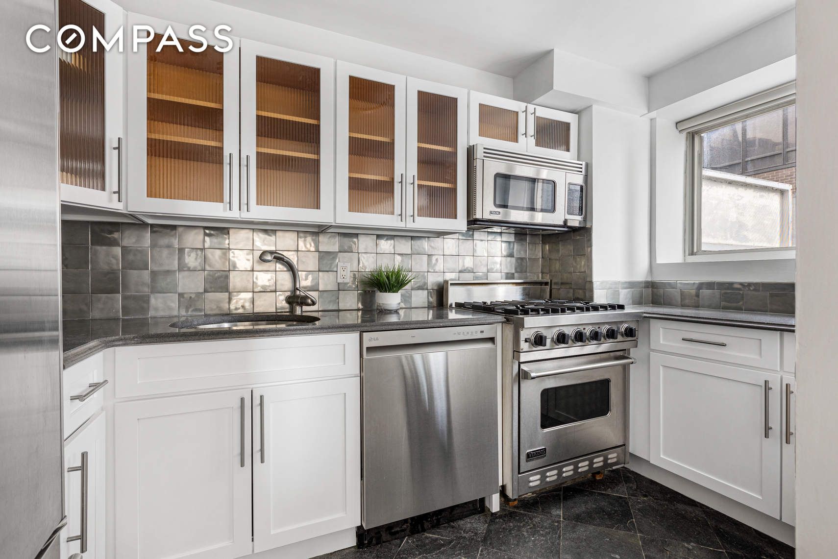 321 E 48th Street 14B