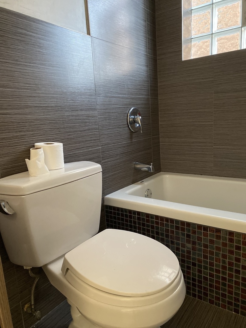 3642 W 119th Street Unit: 104