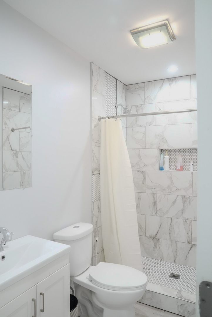 3535 W 137th Street