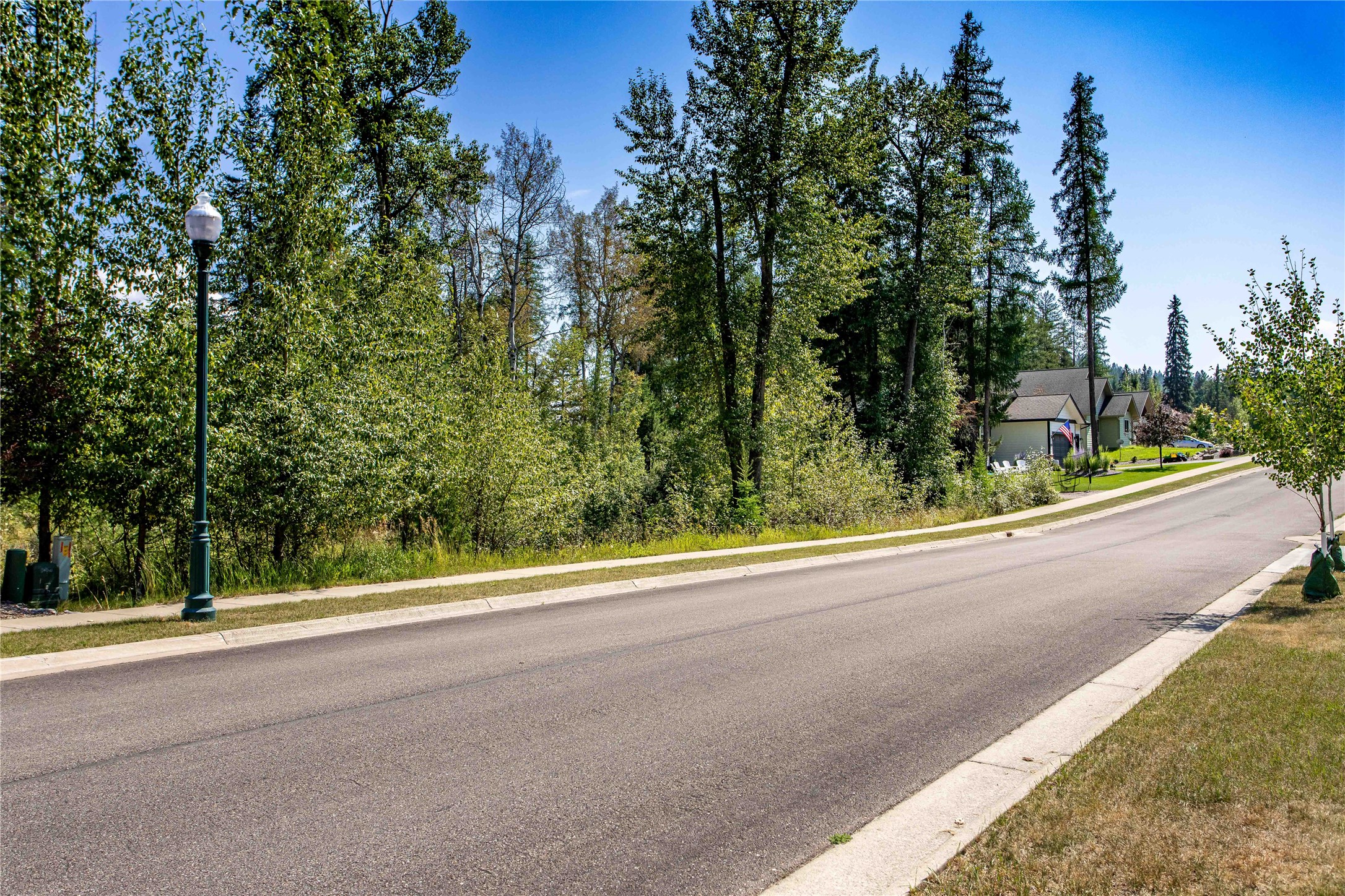 1041 Meadowlark Lane