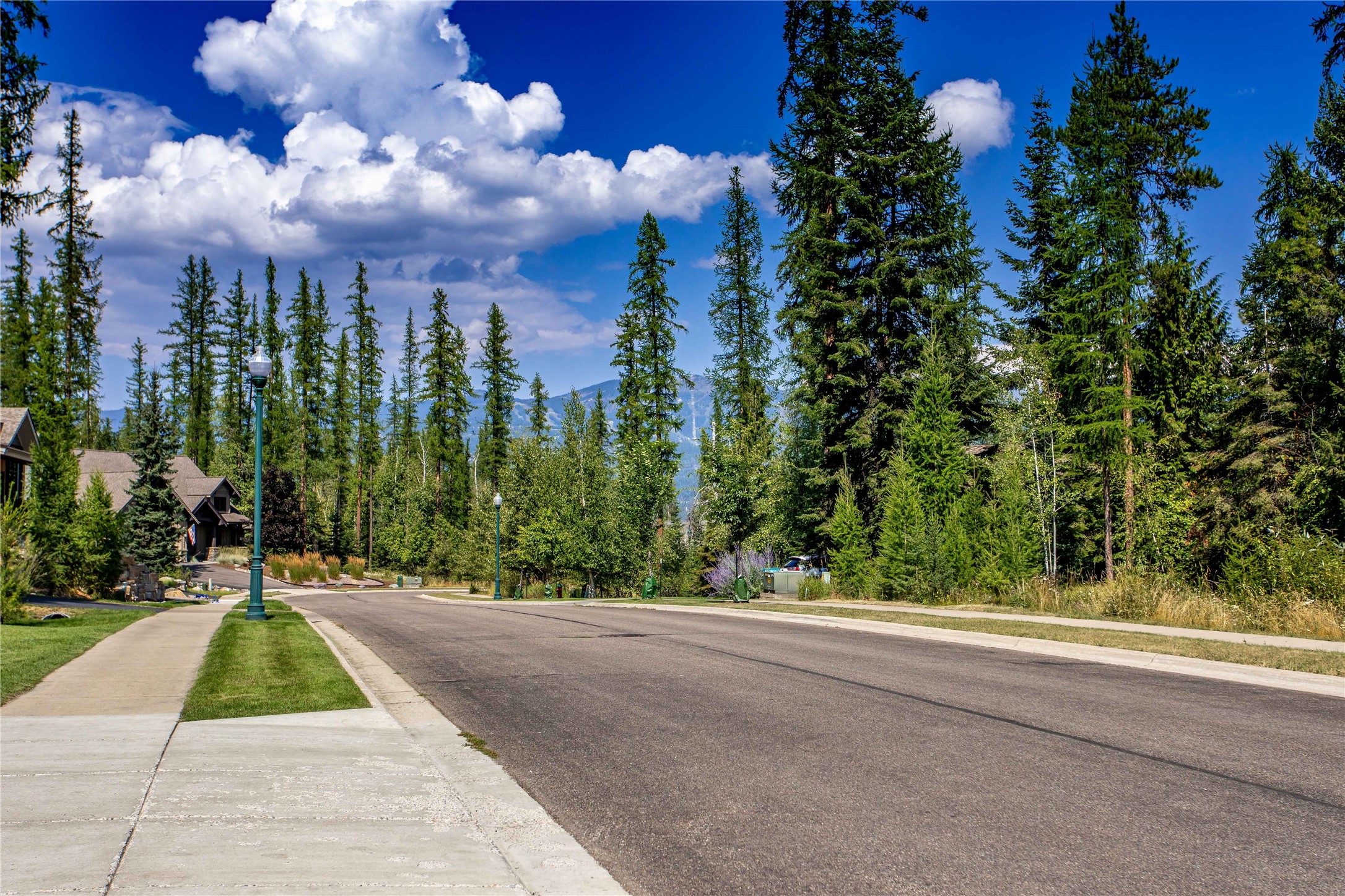 1041 Meadowlark Lane