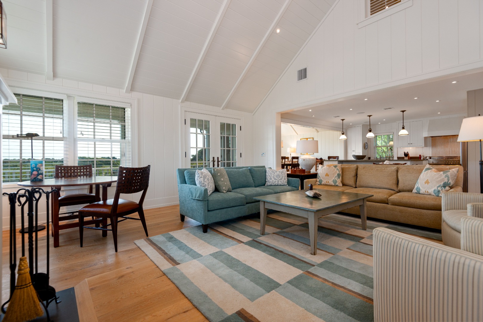 18 Creek Lane